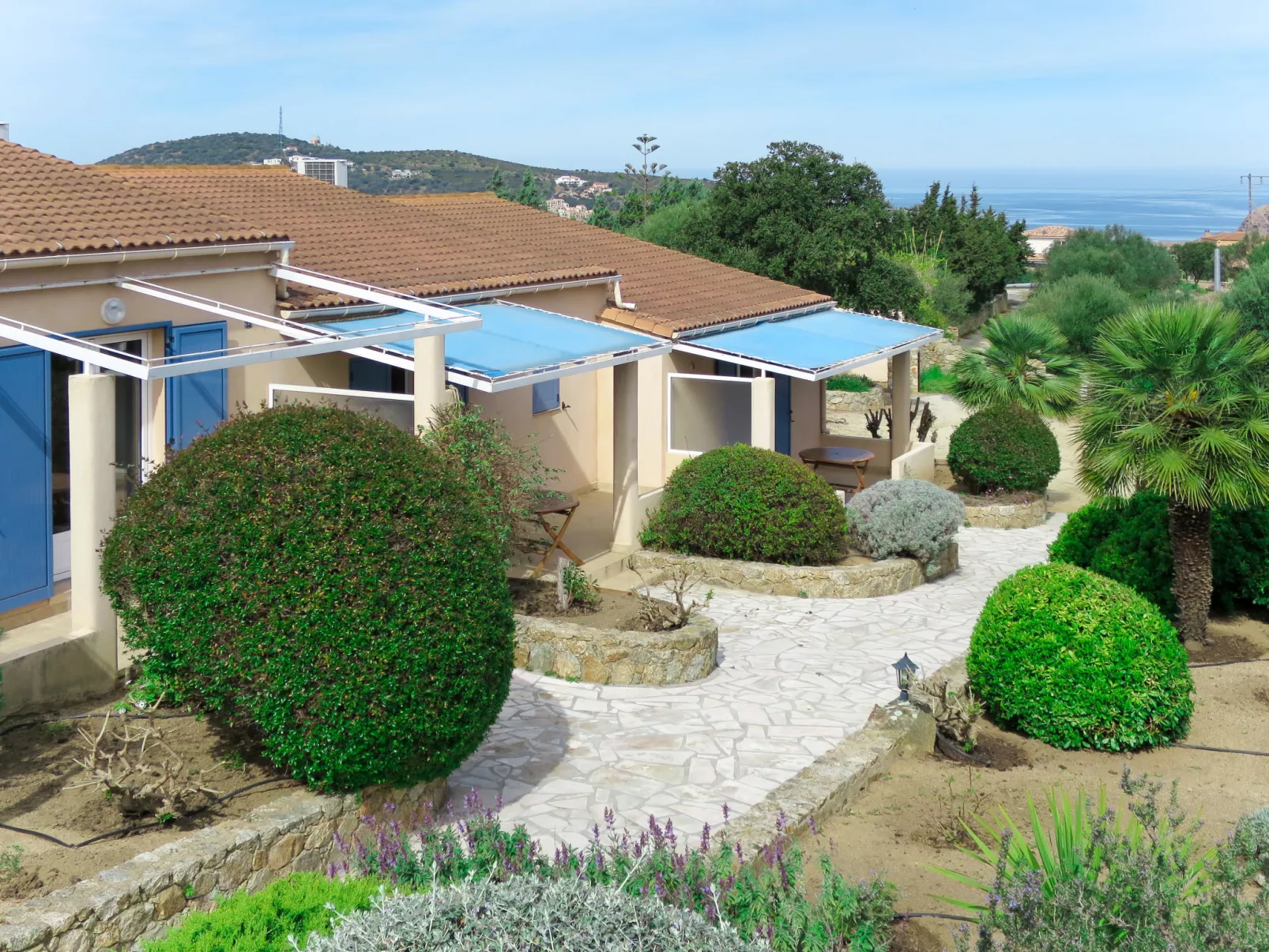 San Antoine-Outside