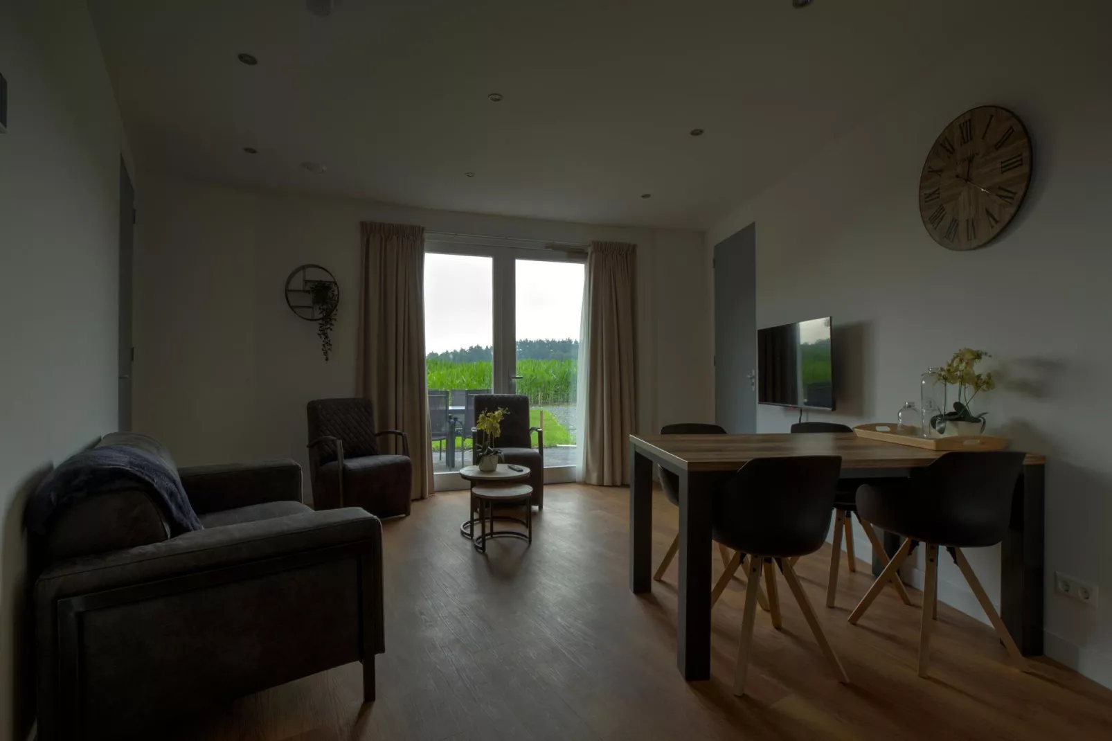 NR 4-Living room