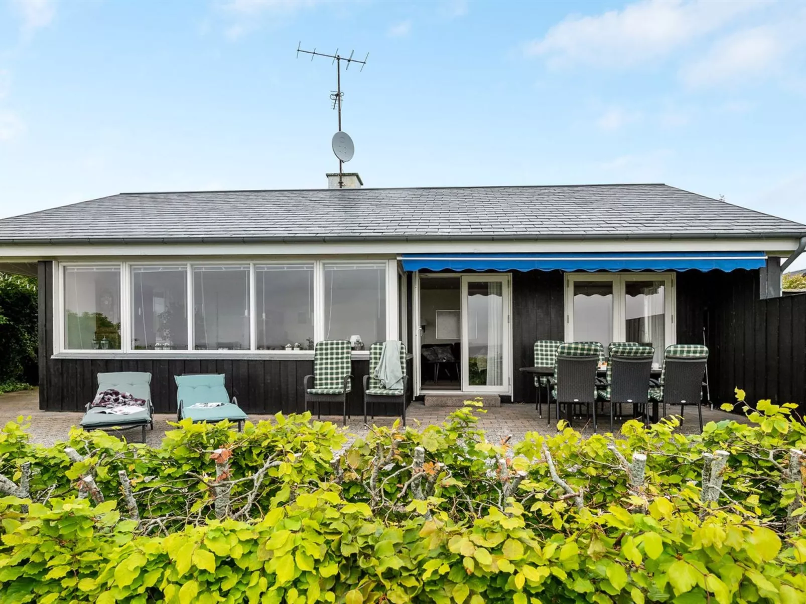 "Annalia" - 50m from the sea-Outside