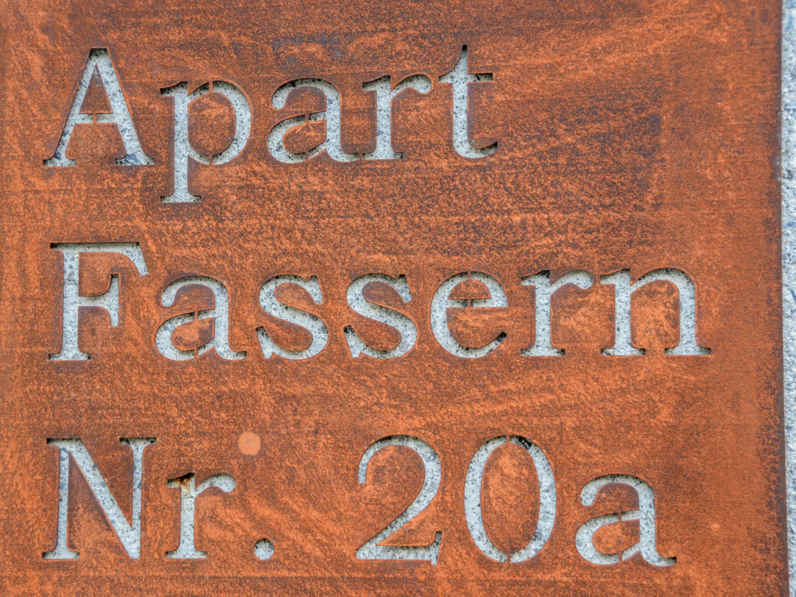 Apart Fassern-Dedans