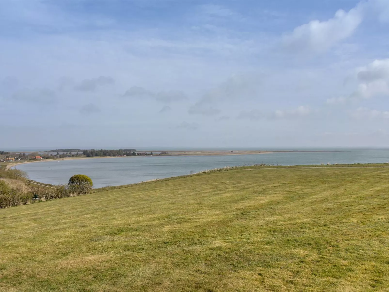 "Rajna" - 95m to the inlet-Outside