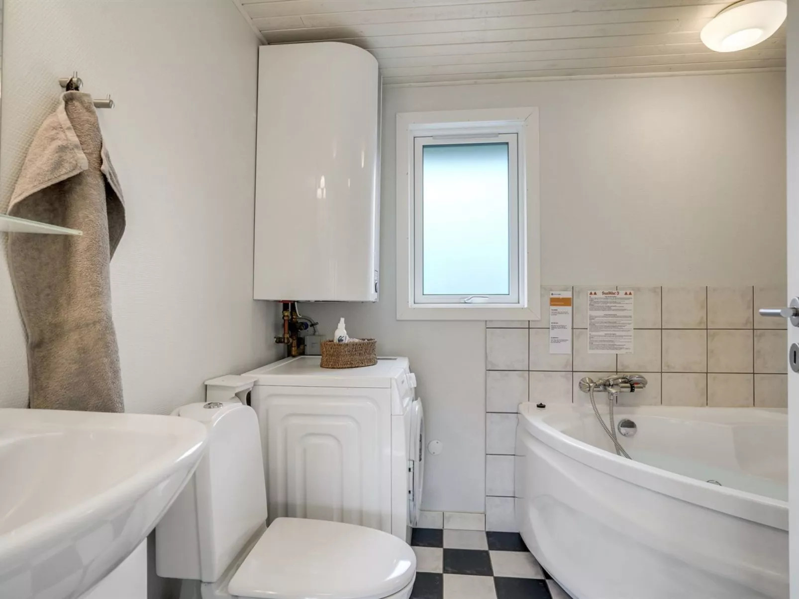 "Dirch" - 1.5km from the sea-Inside