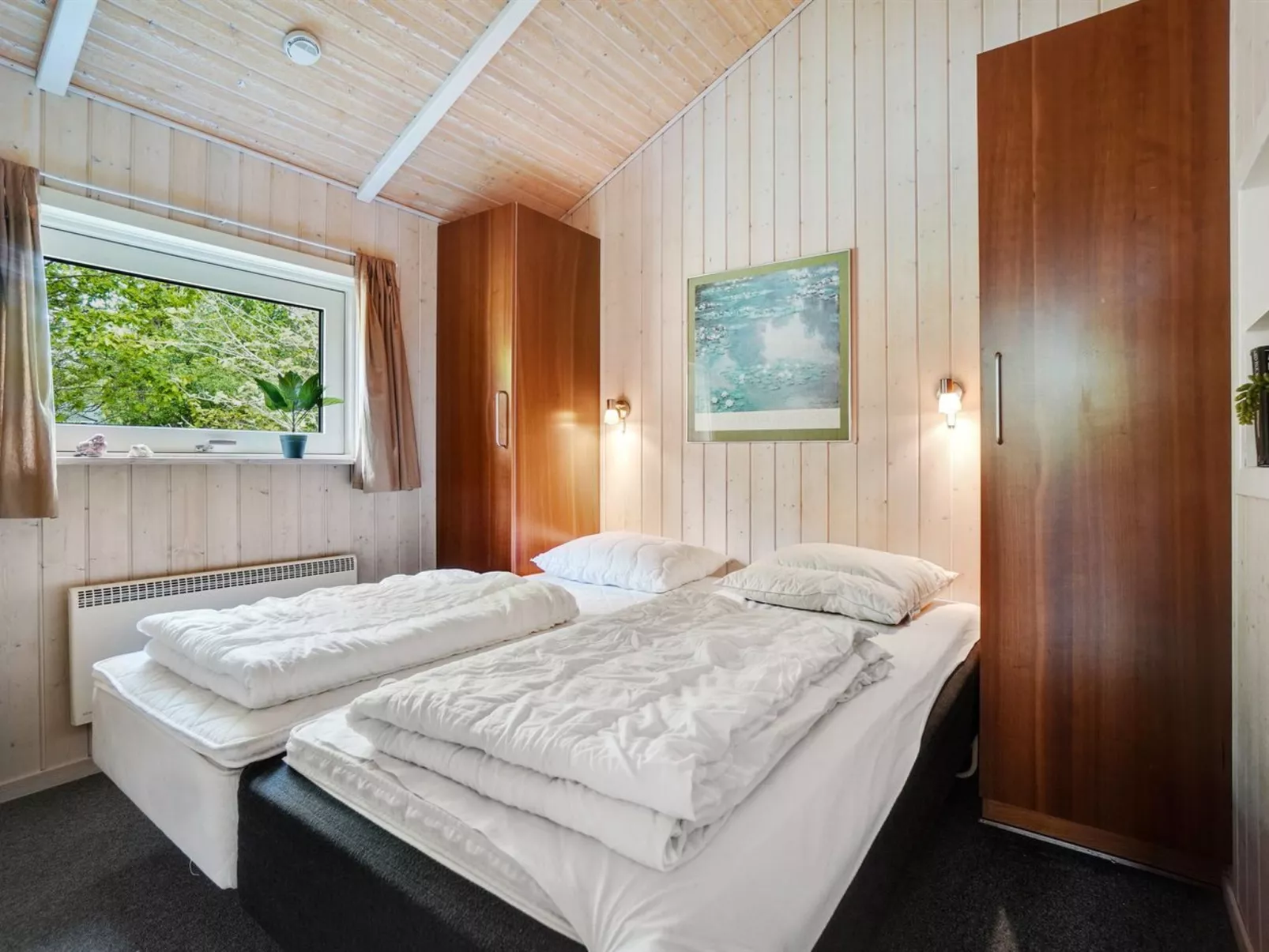 "Amola" - 1.6km from the sea-Inside