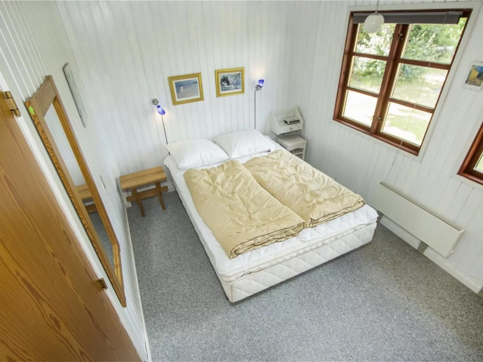 "Gunhil" - 200m from the sea-Inside