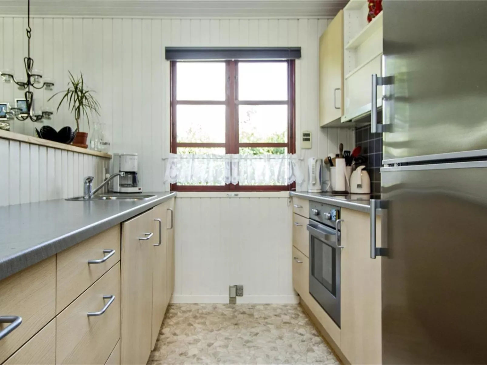 "Gunhil" - 200m from the sea-Inside