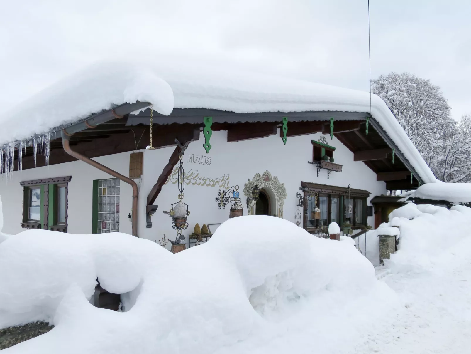 Höllwarth-Outside
