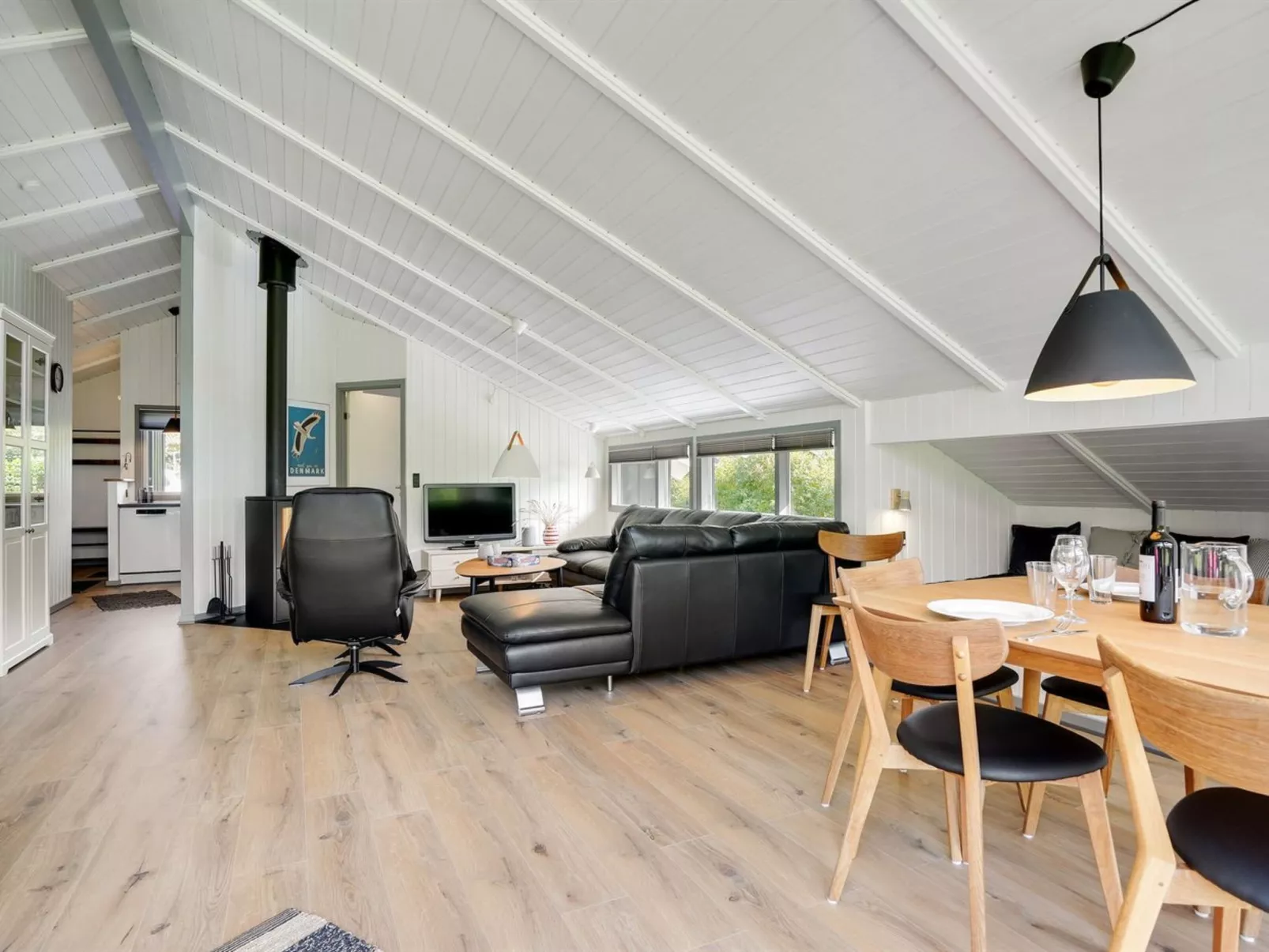 "Gram" - 450m from the sea-Inside