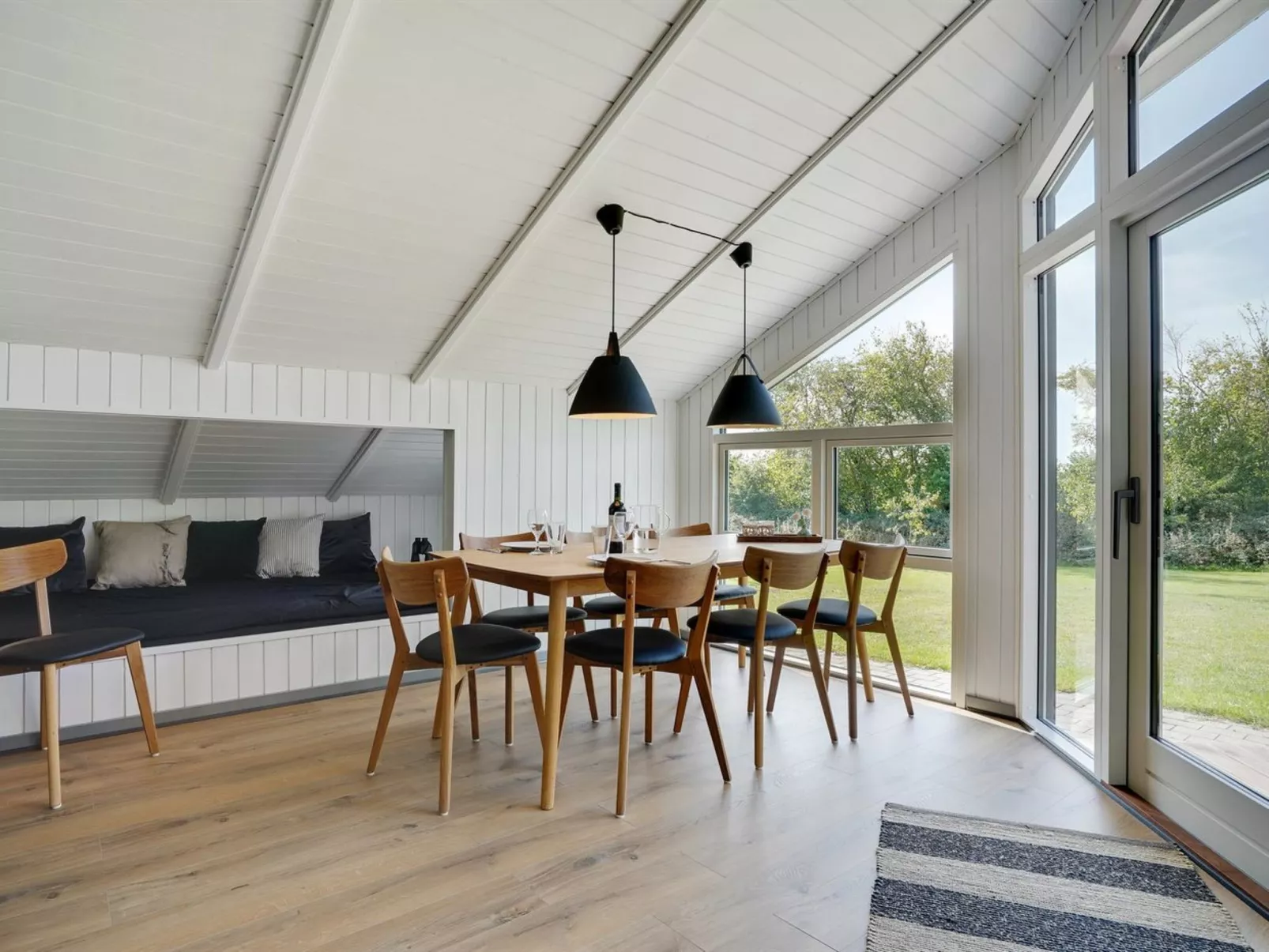 "Gram" - 450m from the sea-Inside