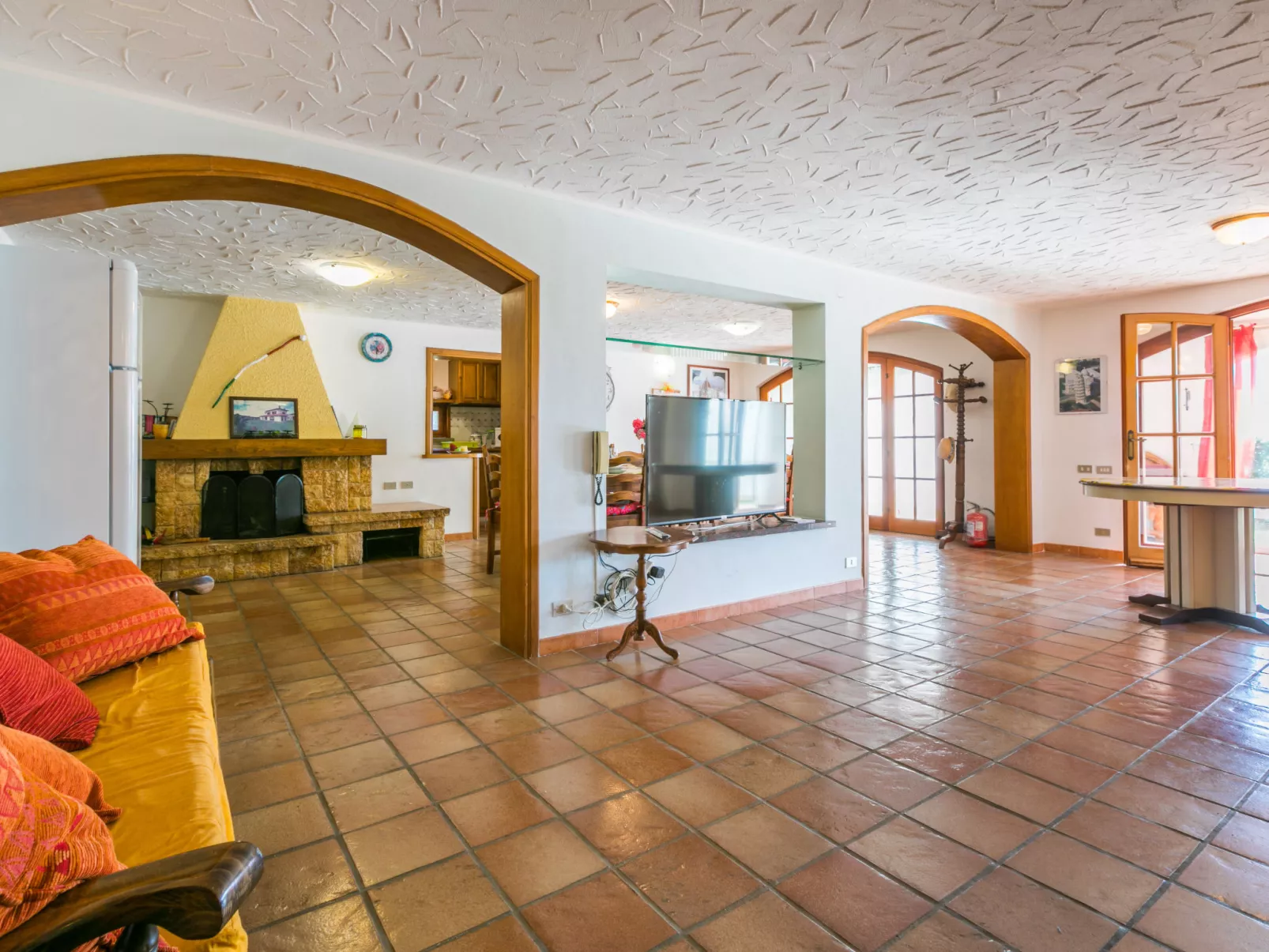 Sea View-Inside