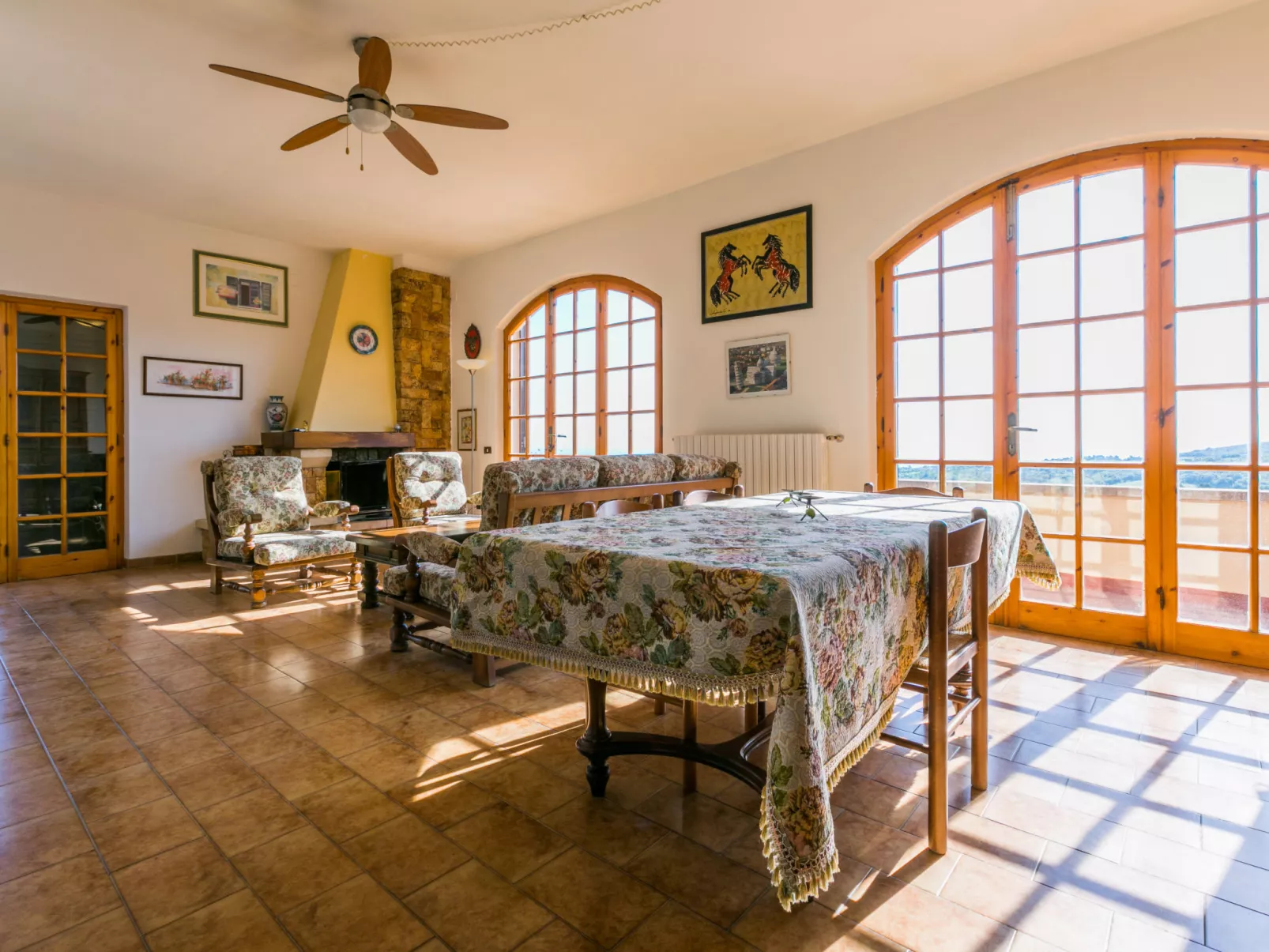 Sea View-Inside