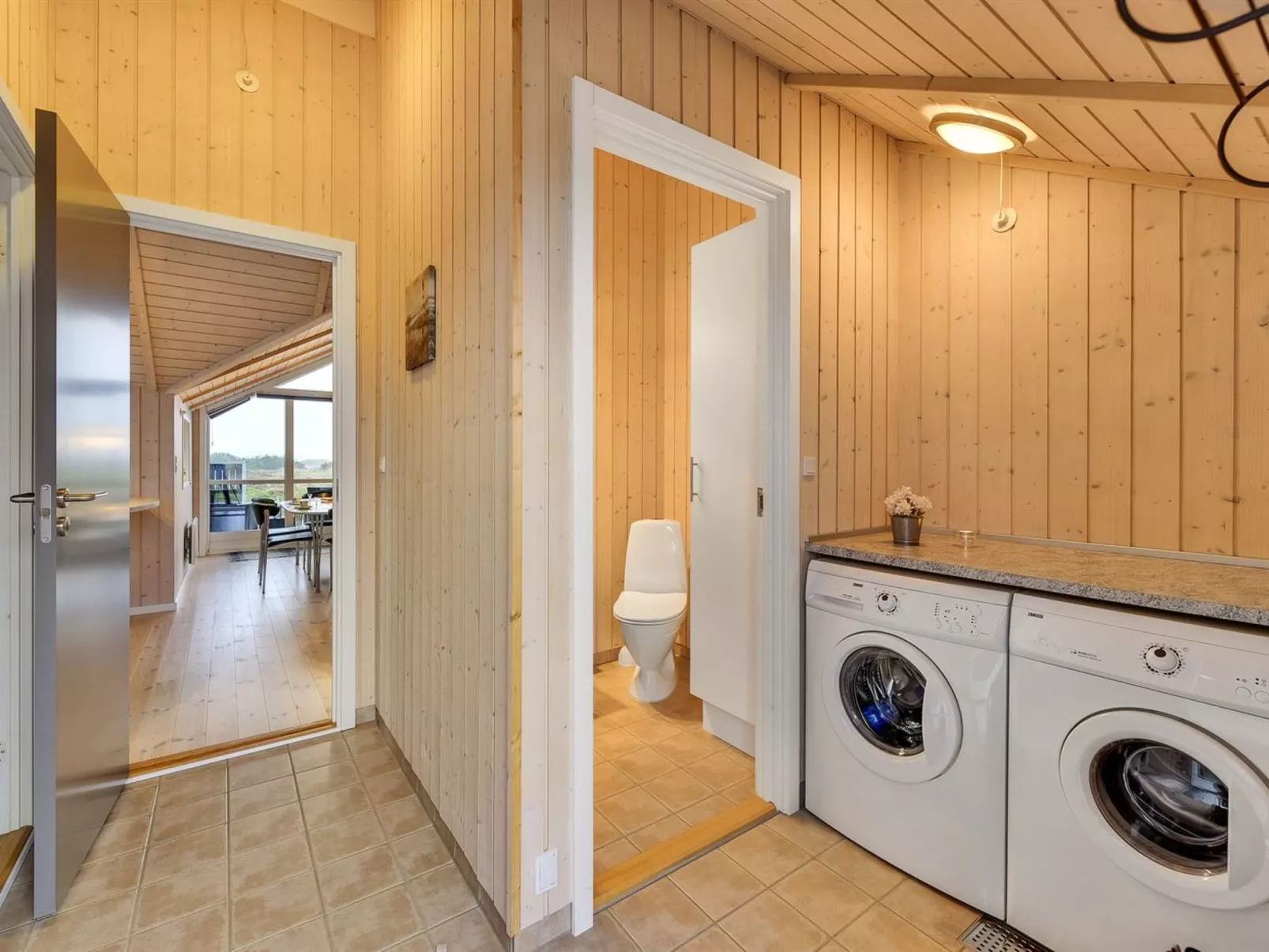 "Christan" - 1.2km from the sea-Inside