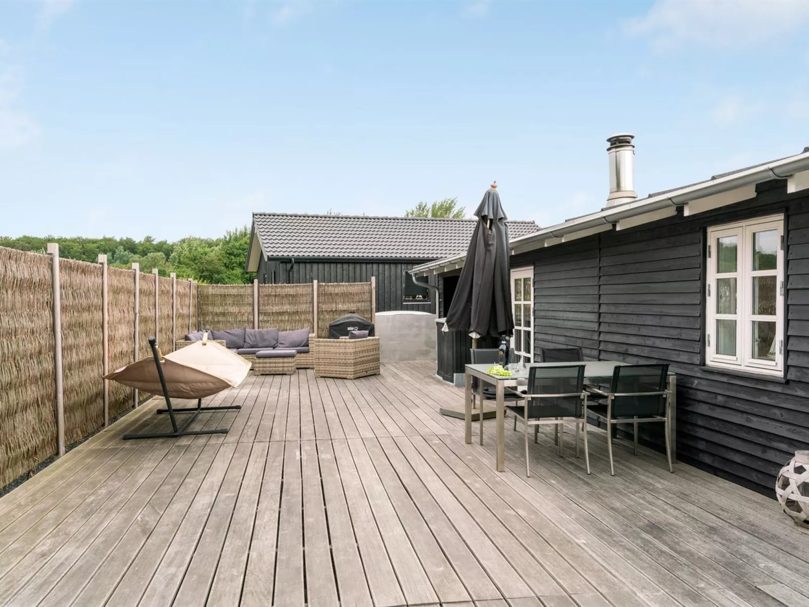 "Gunlef" - 50m from the sea-Draußen