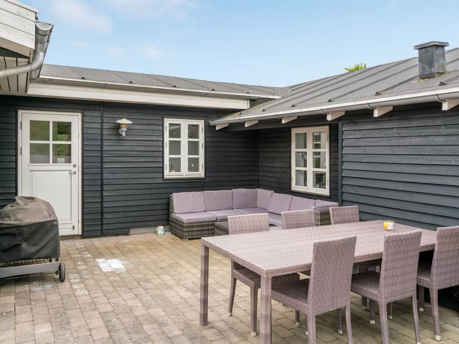 "Gunlef" - 50m from the sea-Draußen