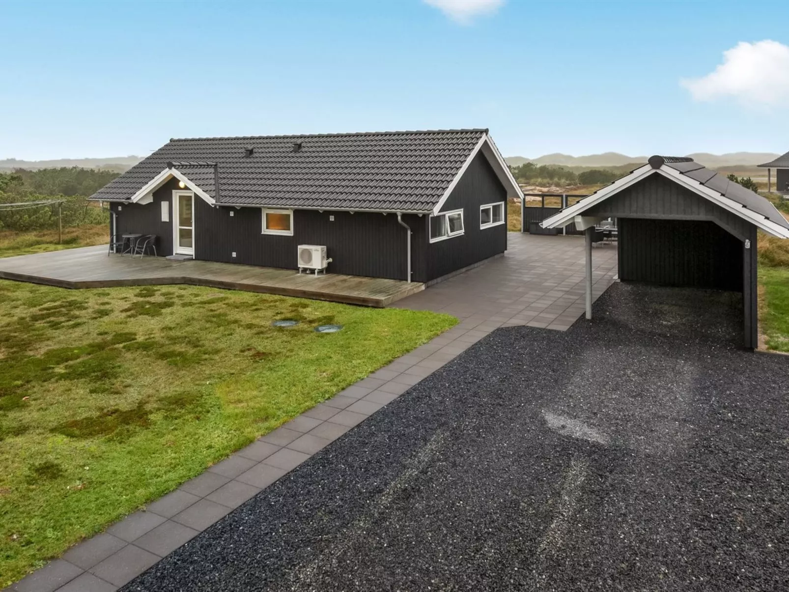"Christan" - 1.2km from the sea-Outside