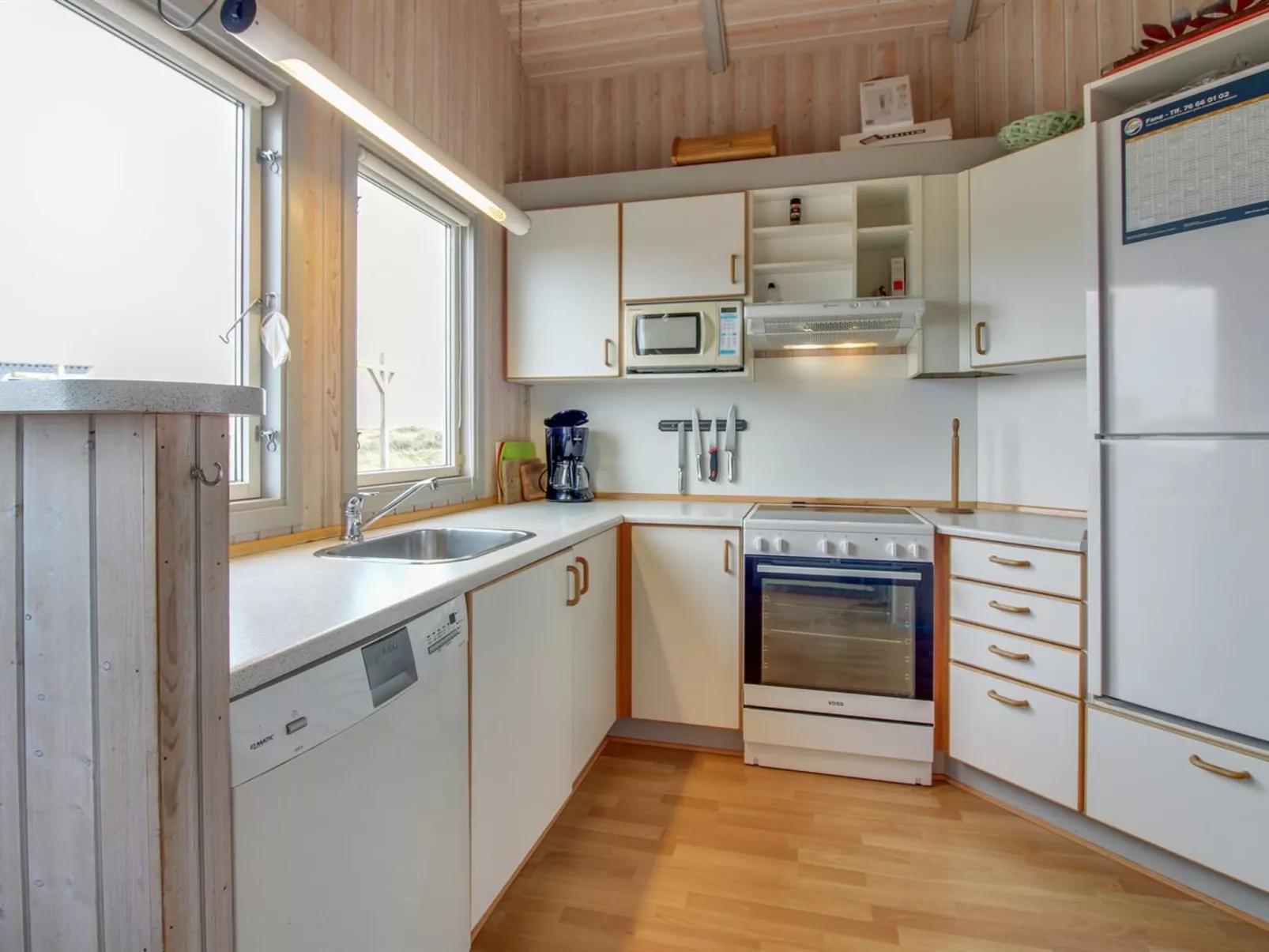 "Stian" - 200m from the sea-Inside