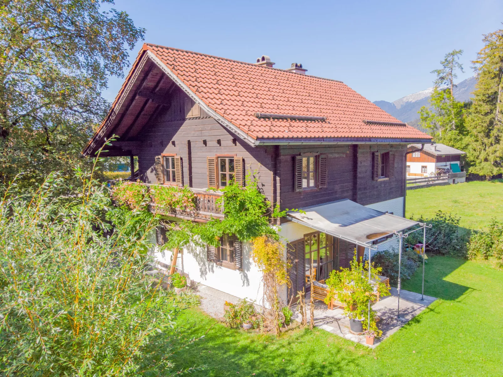 Weissenbach-Outside