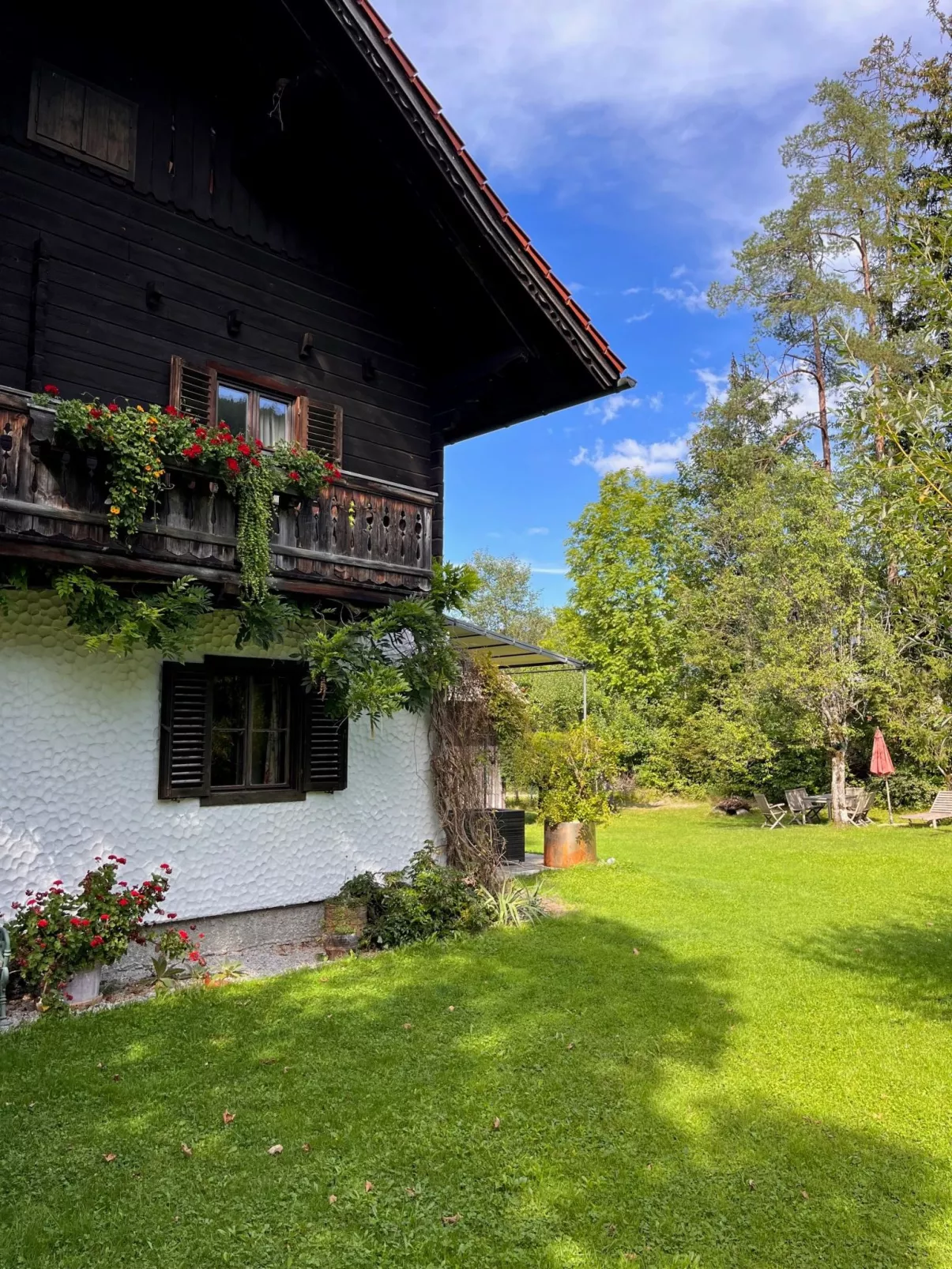 Weissenbach-Outside