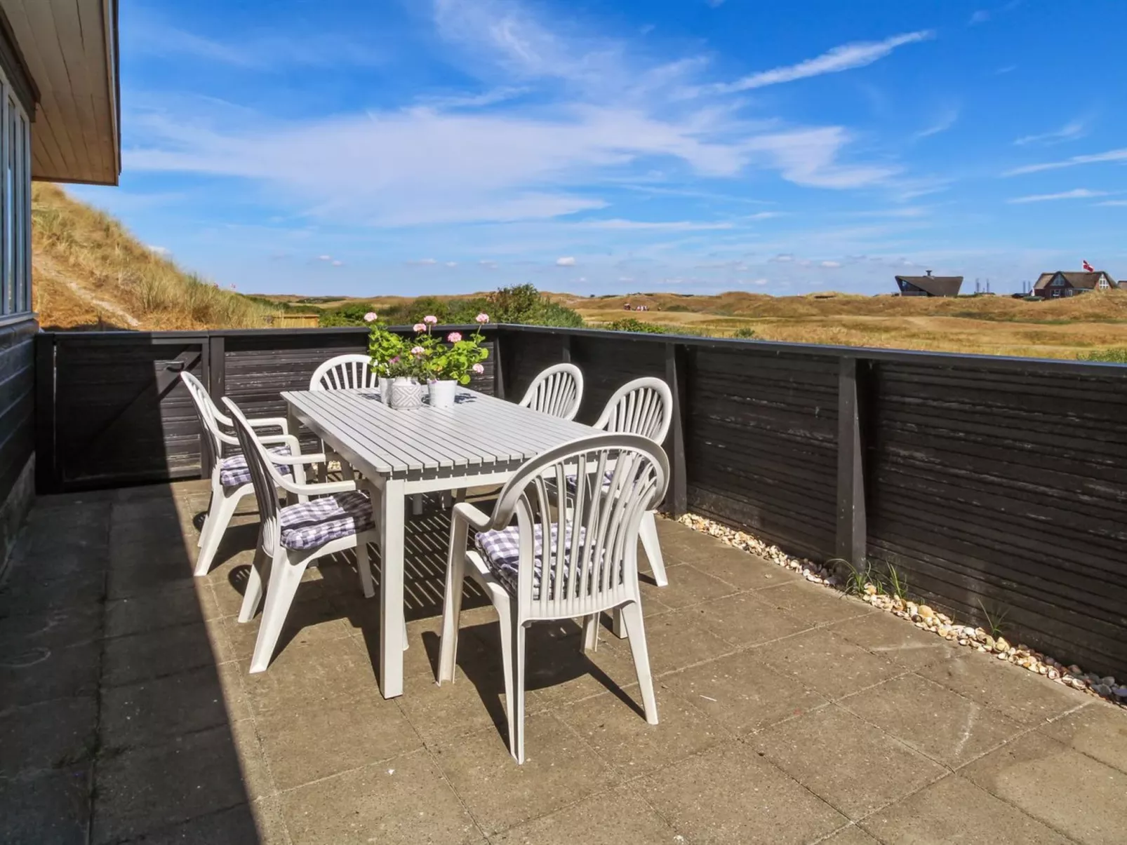 "Jamie" - 200m from the sea-Draußen