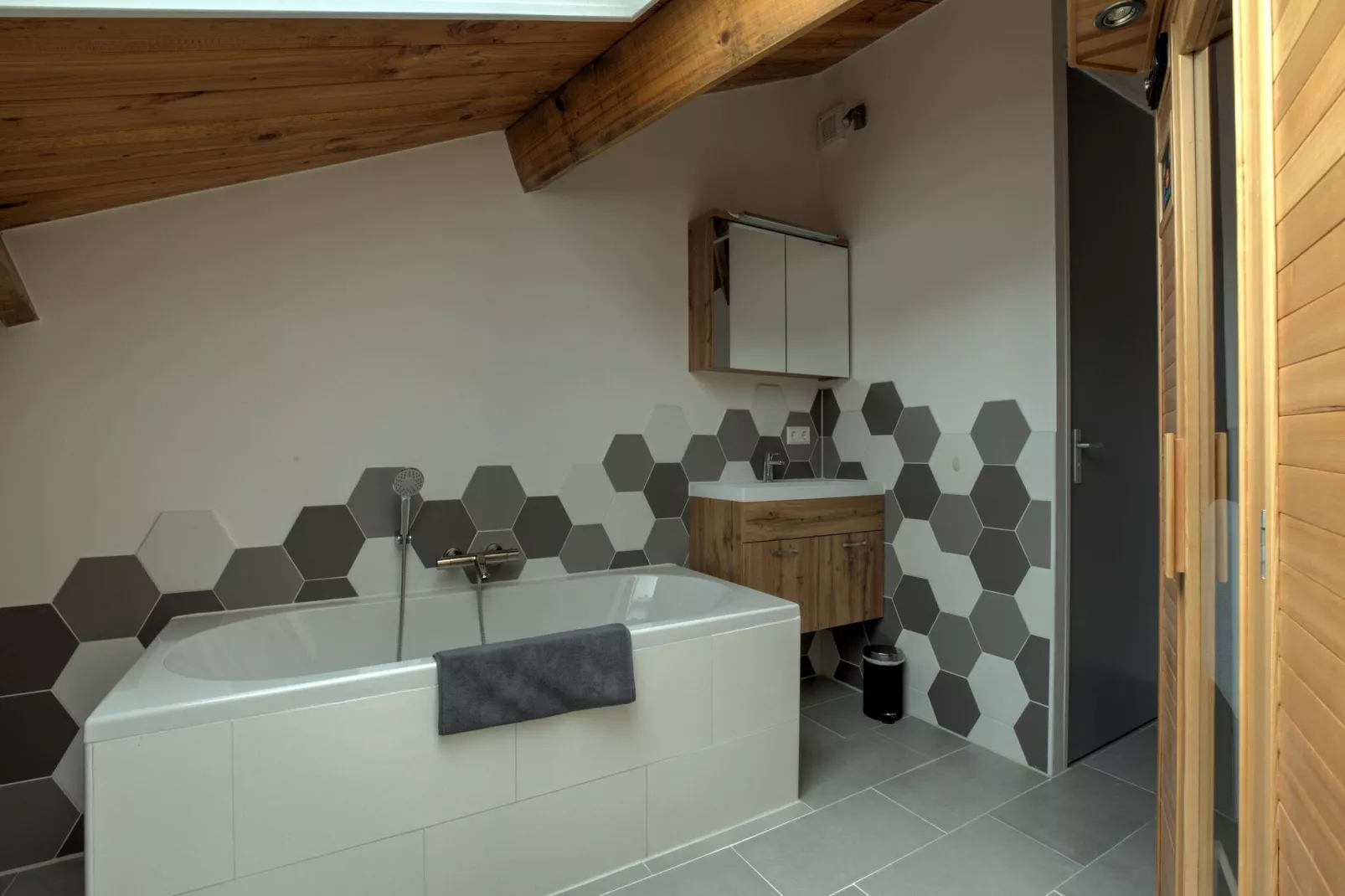 NR 5-Bathroom