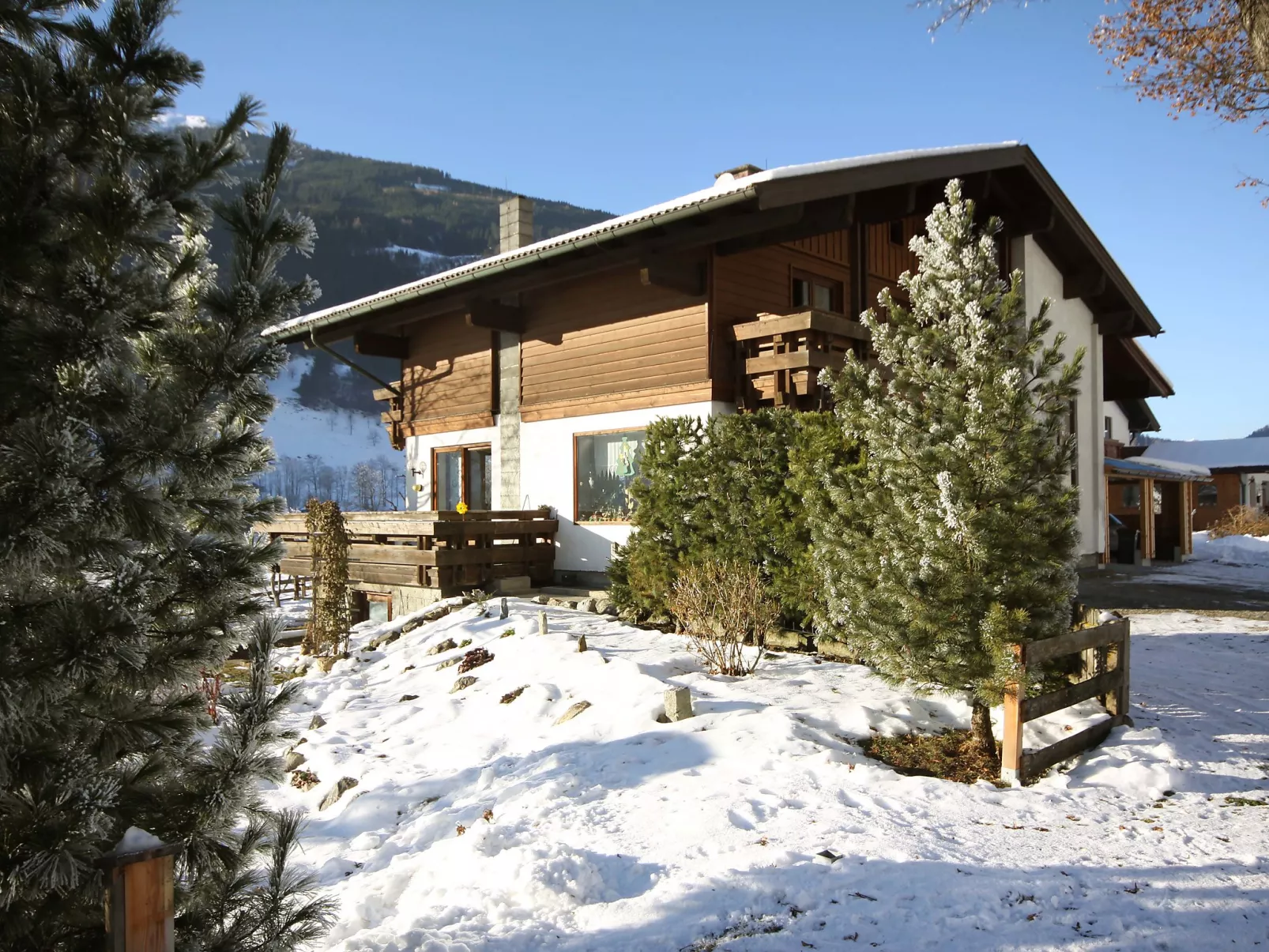 Haus Harlander-Outside