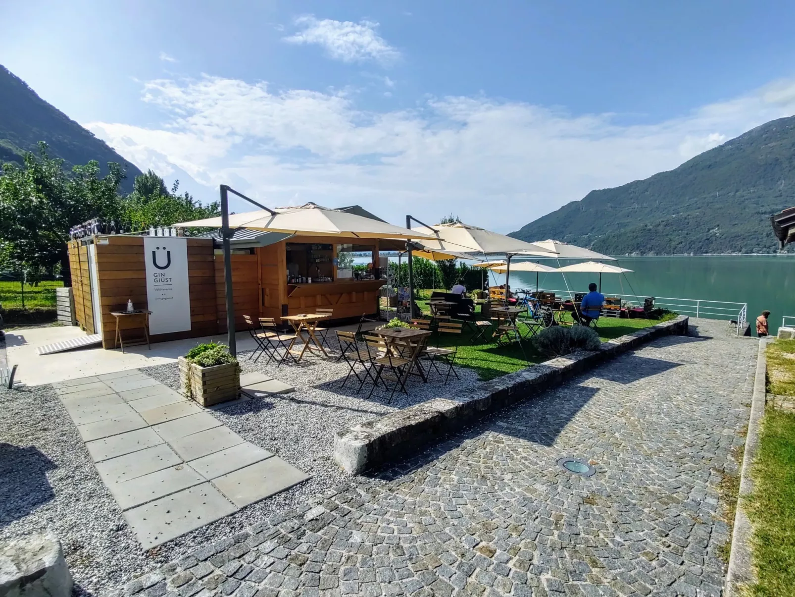 Brezza di Lago-Draußen