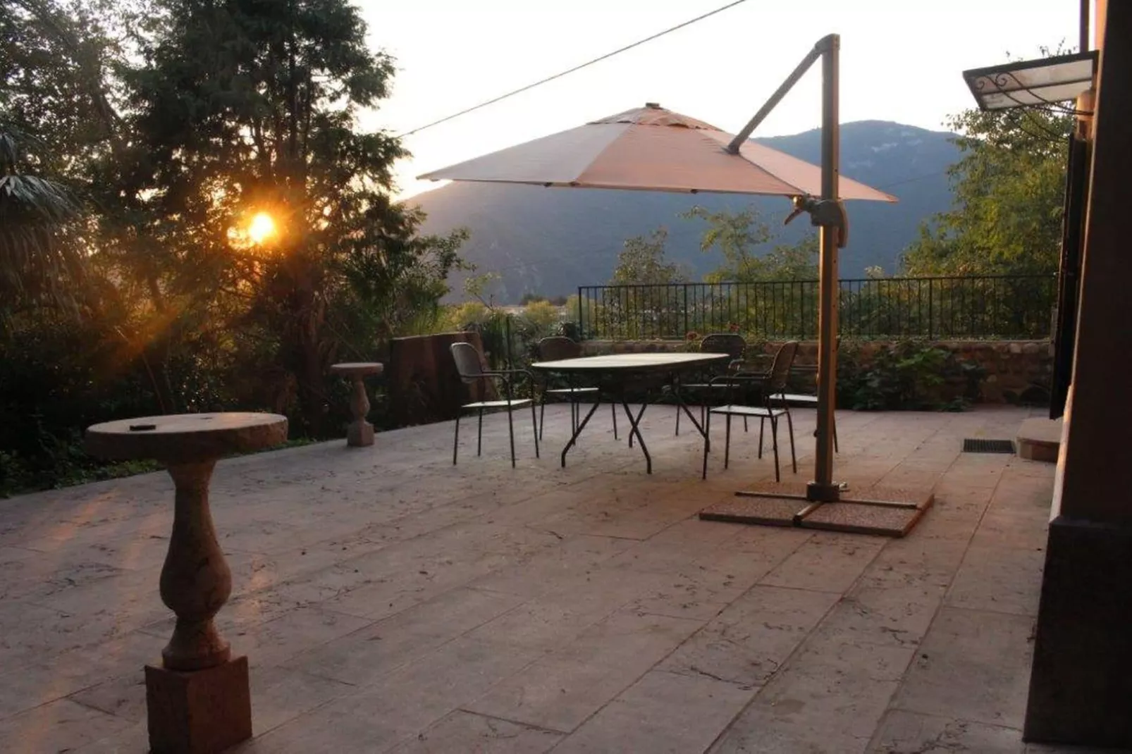 Villa Fiorita Uno-Terrace balcony