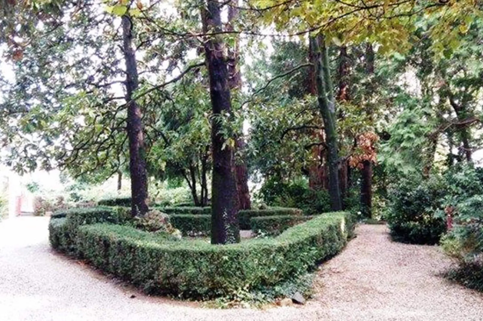 Villa Fiorita Uno-Gardens summer