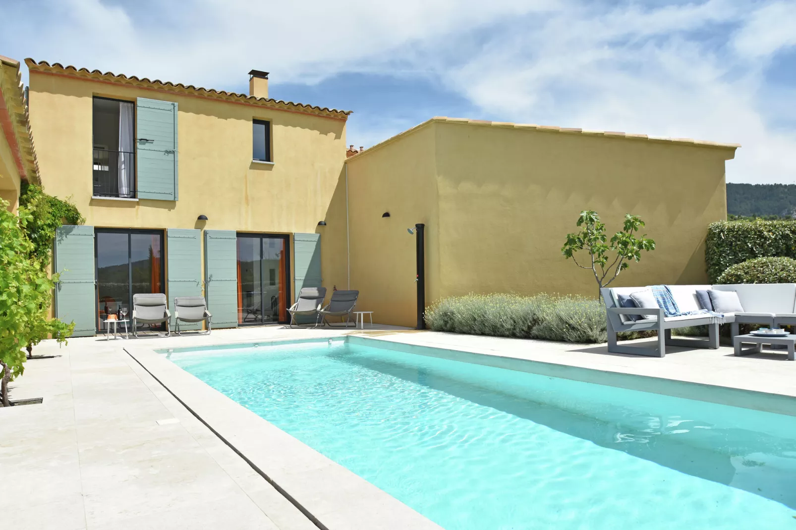 Villa Mont Ventoux-Außenbereich Sommer