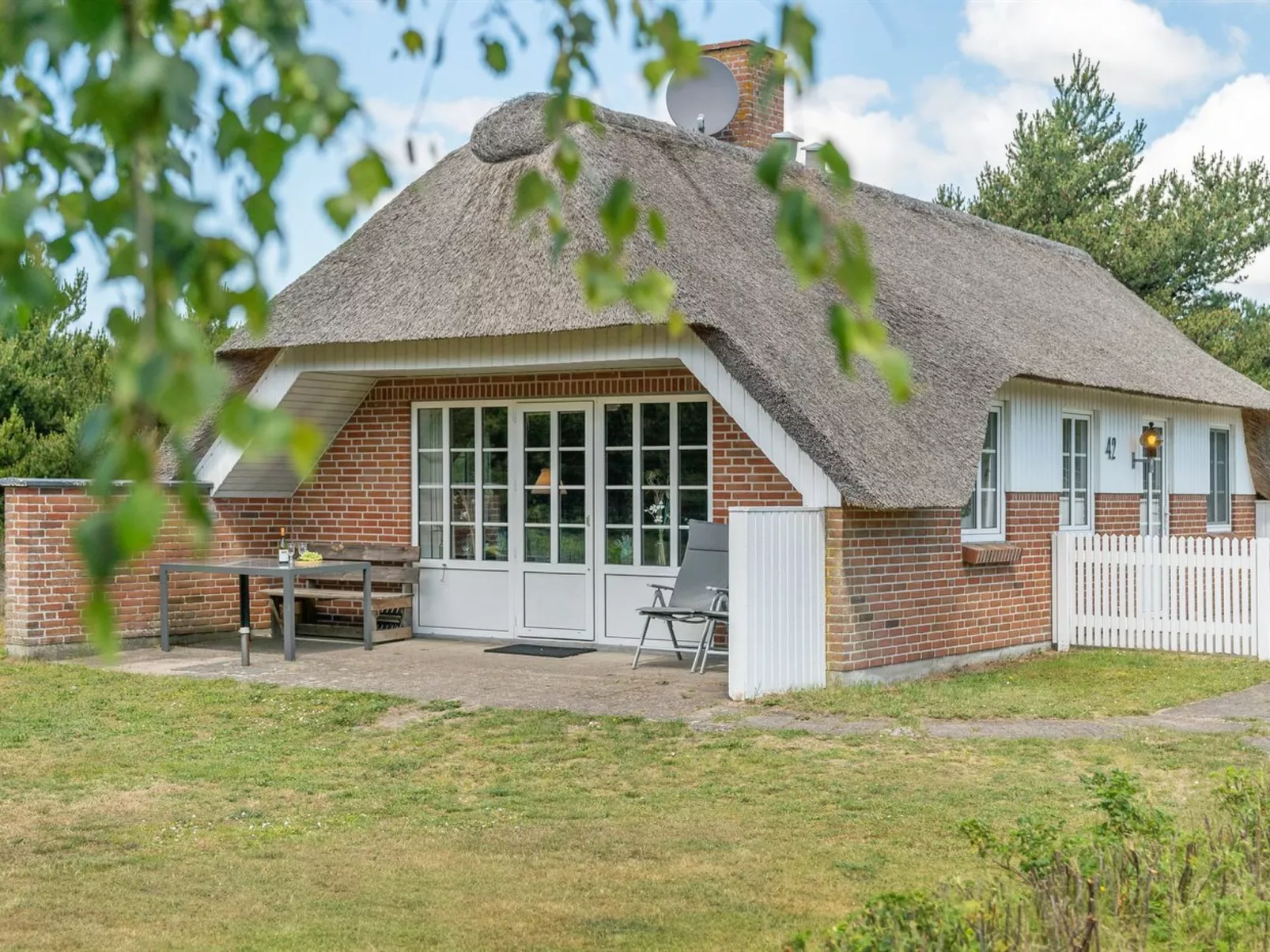 "Hakun" - 4km from the sea-Outside