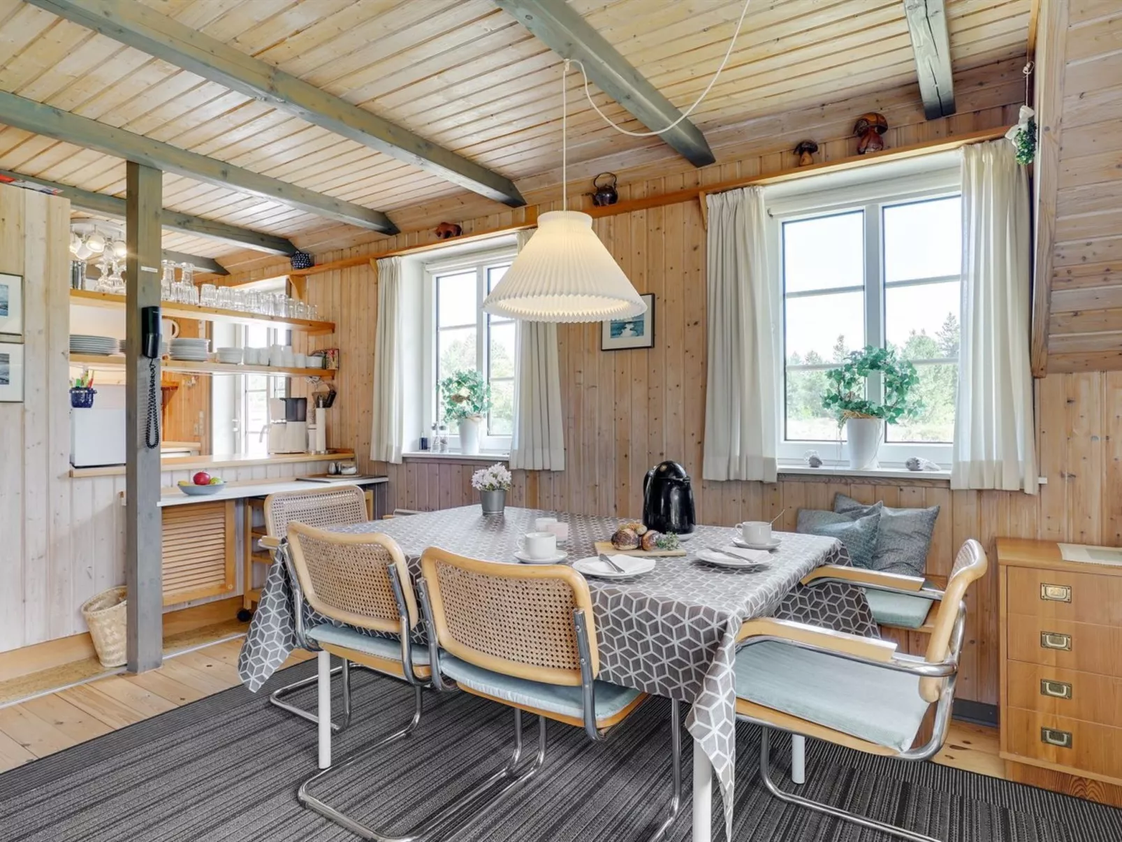 "Hakun" - 4km from the sea-Inside