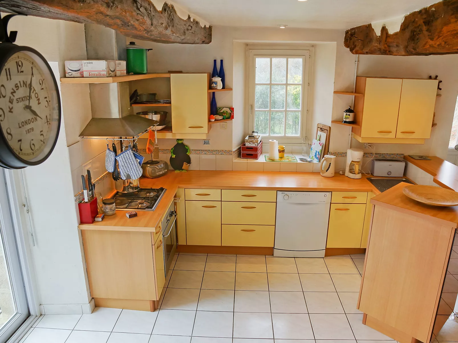 Les Agapanthes-Inside
