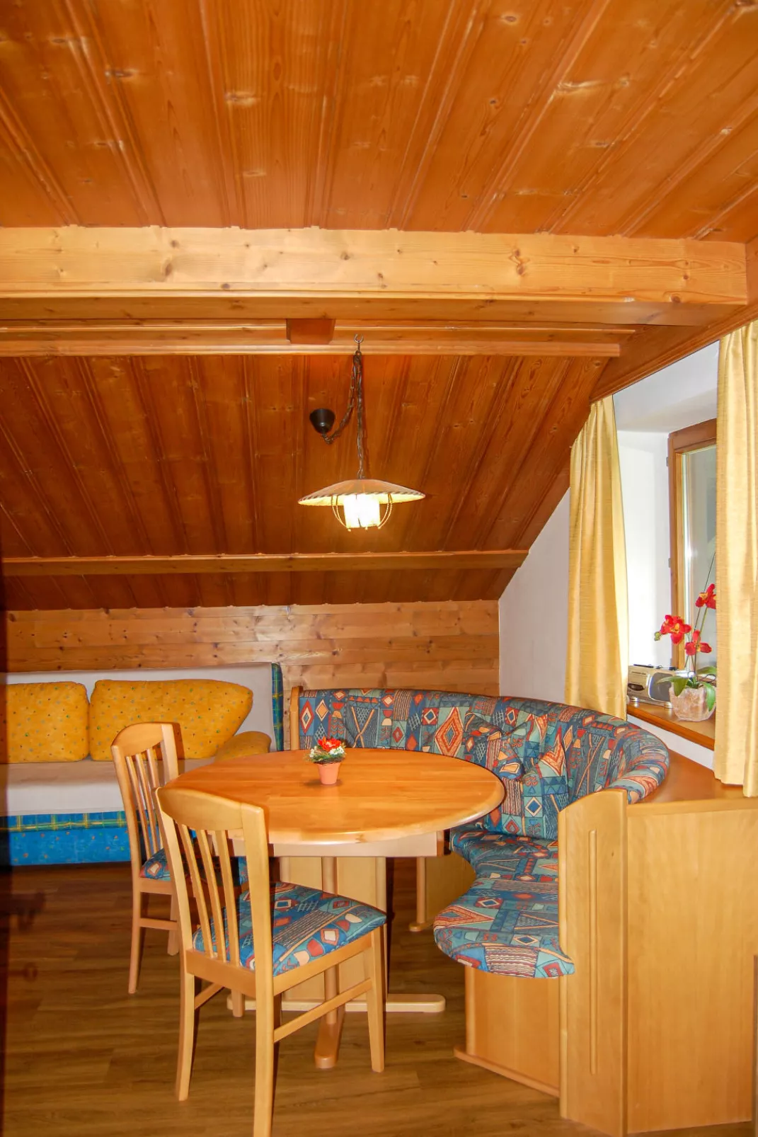 Entalhof-Inside