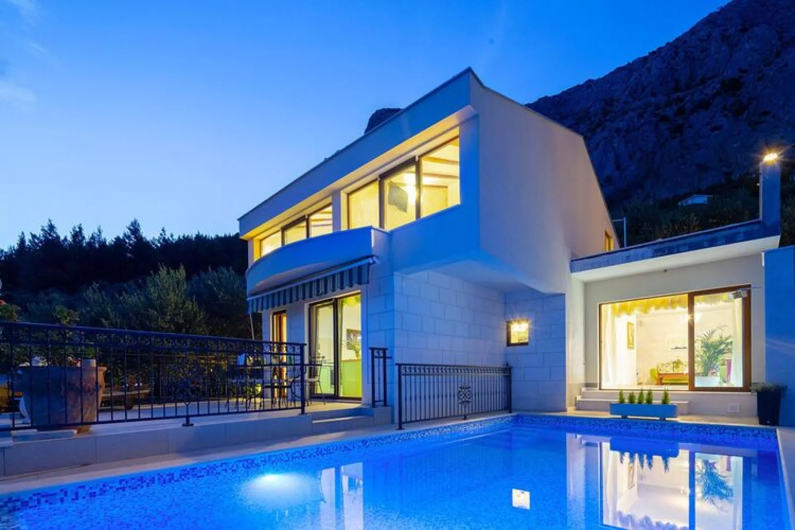 poolofhouse