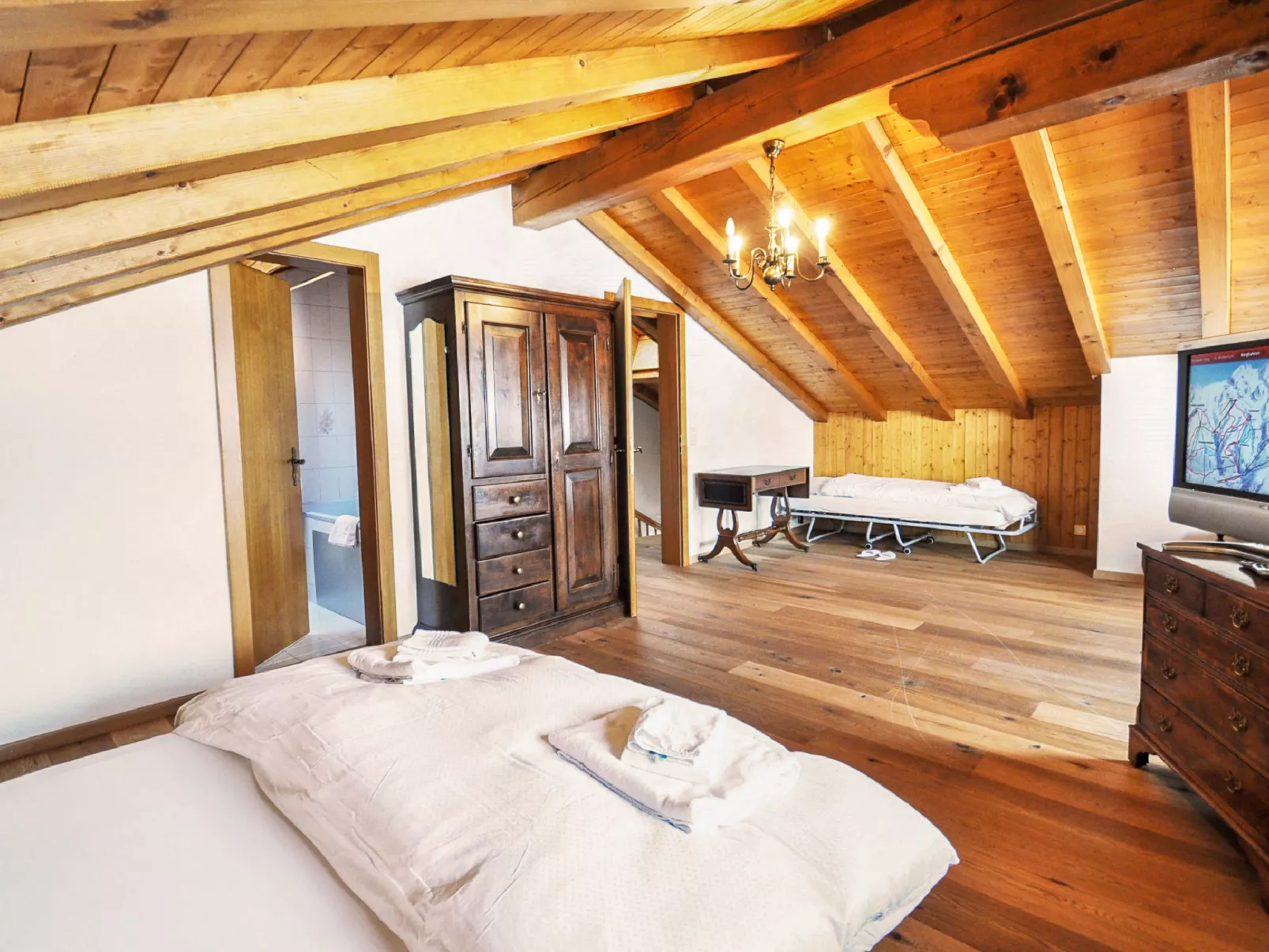 Bergere-Inside