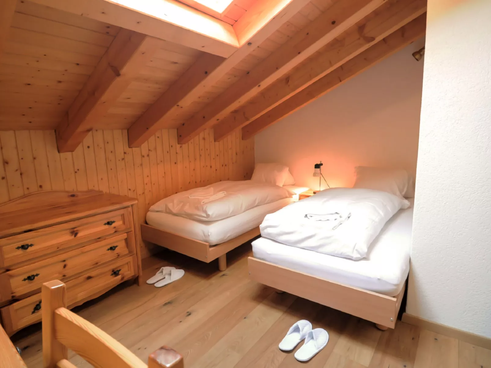 Bergere-Inside