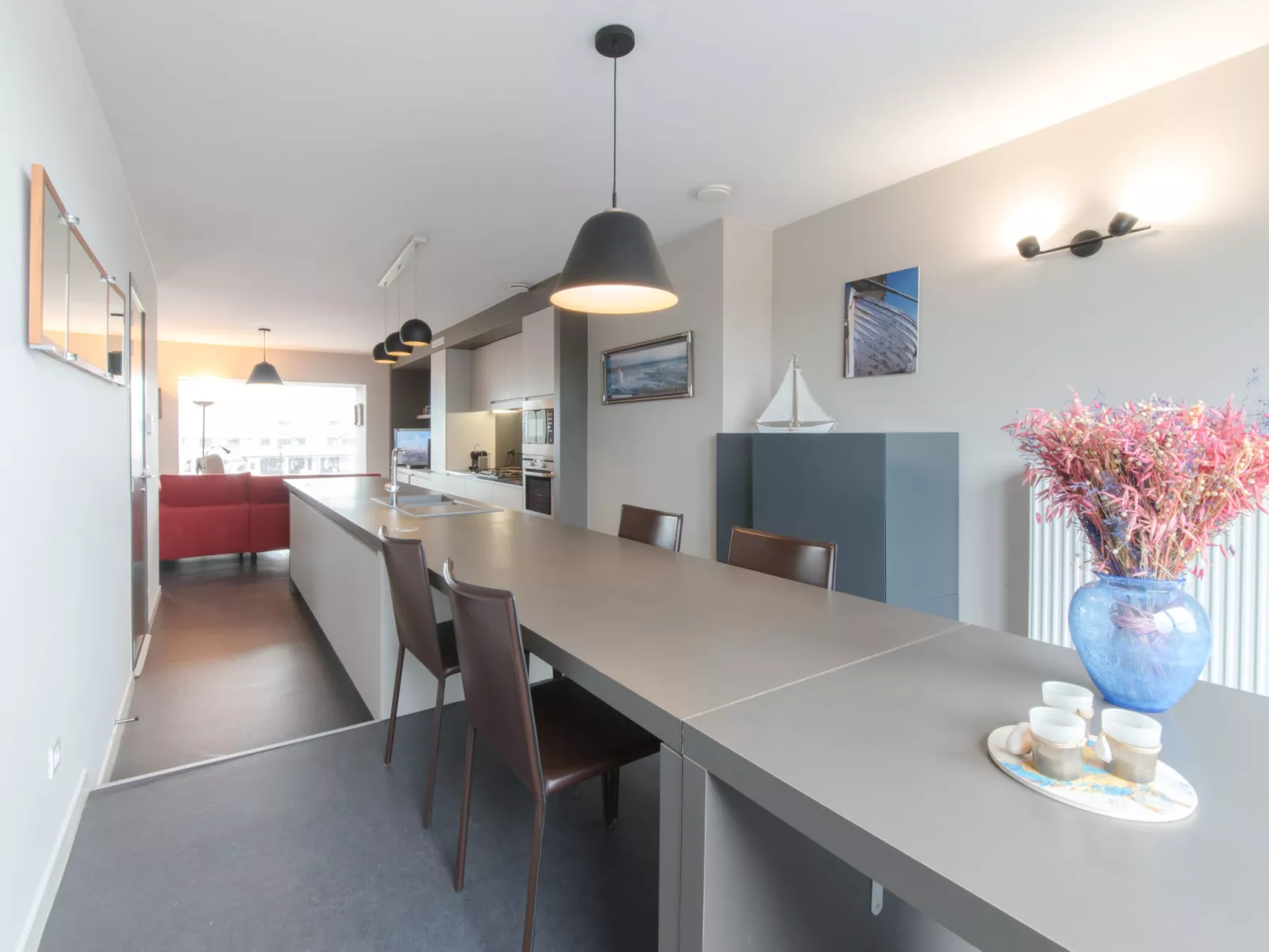 Turquoise duplex appartment