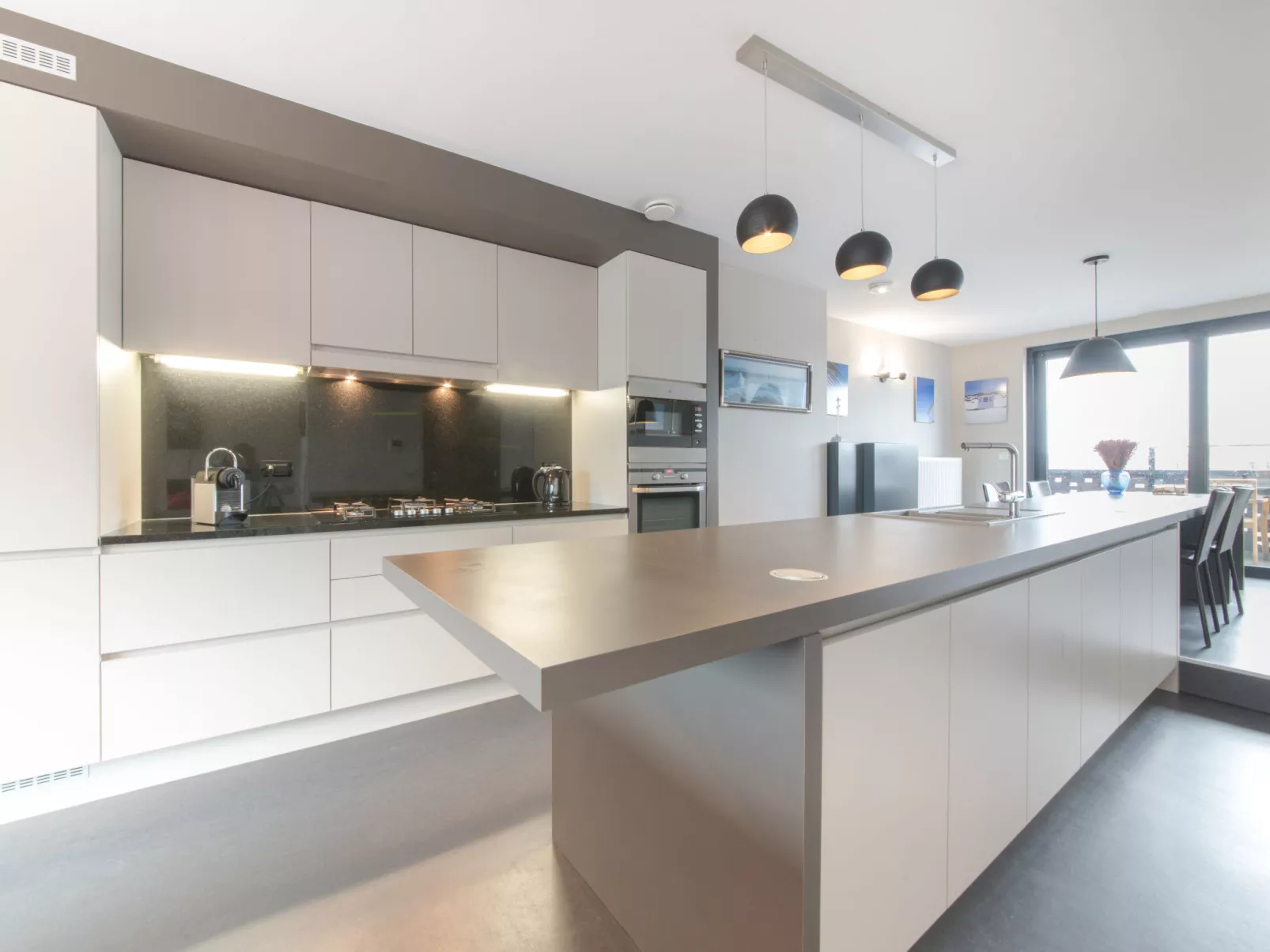 Turquoise duplex appartment-Drinnen