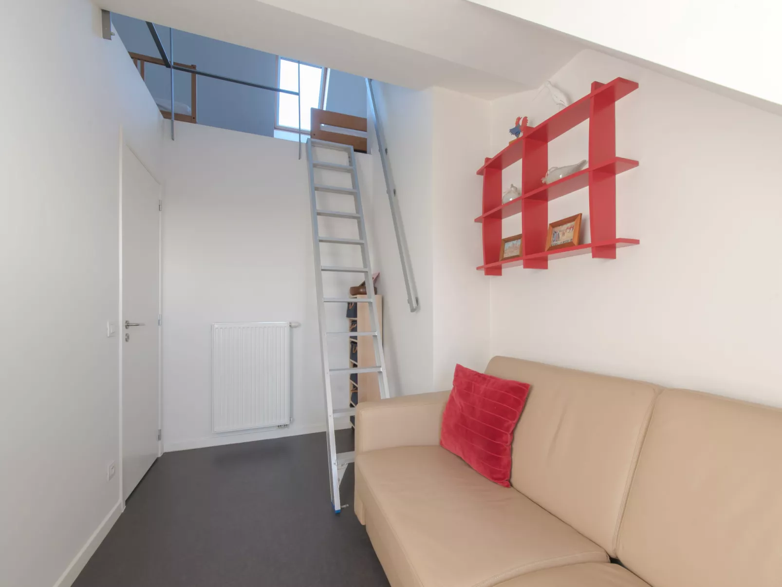Turquoise duplex appartment-Drinnen