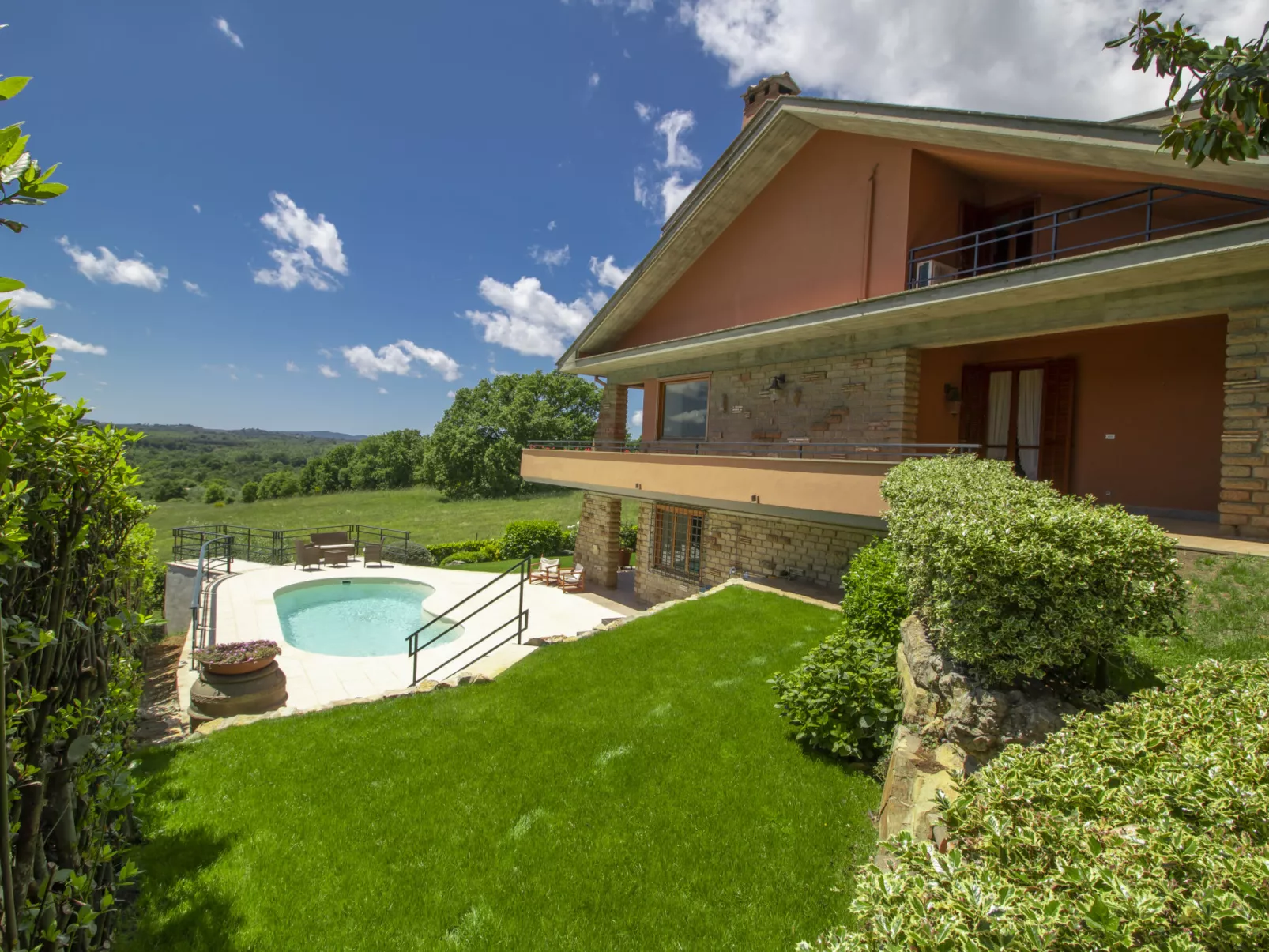 Villa Carolina-Dehors