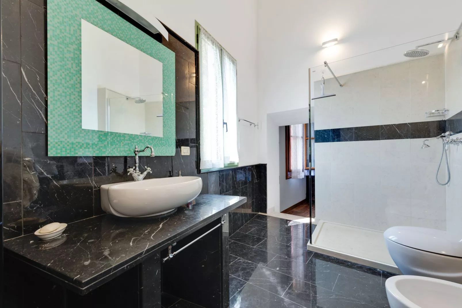Villa Fiorita Due-Bathroom