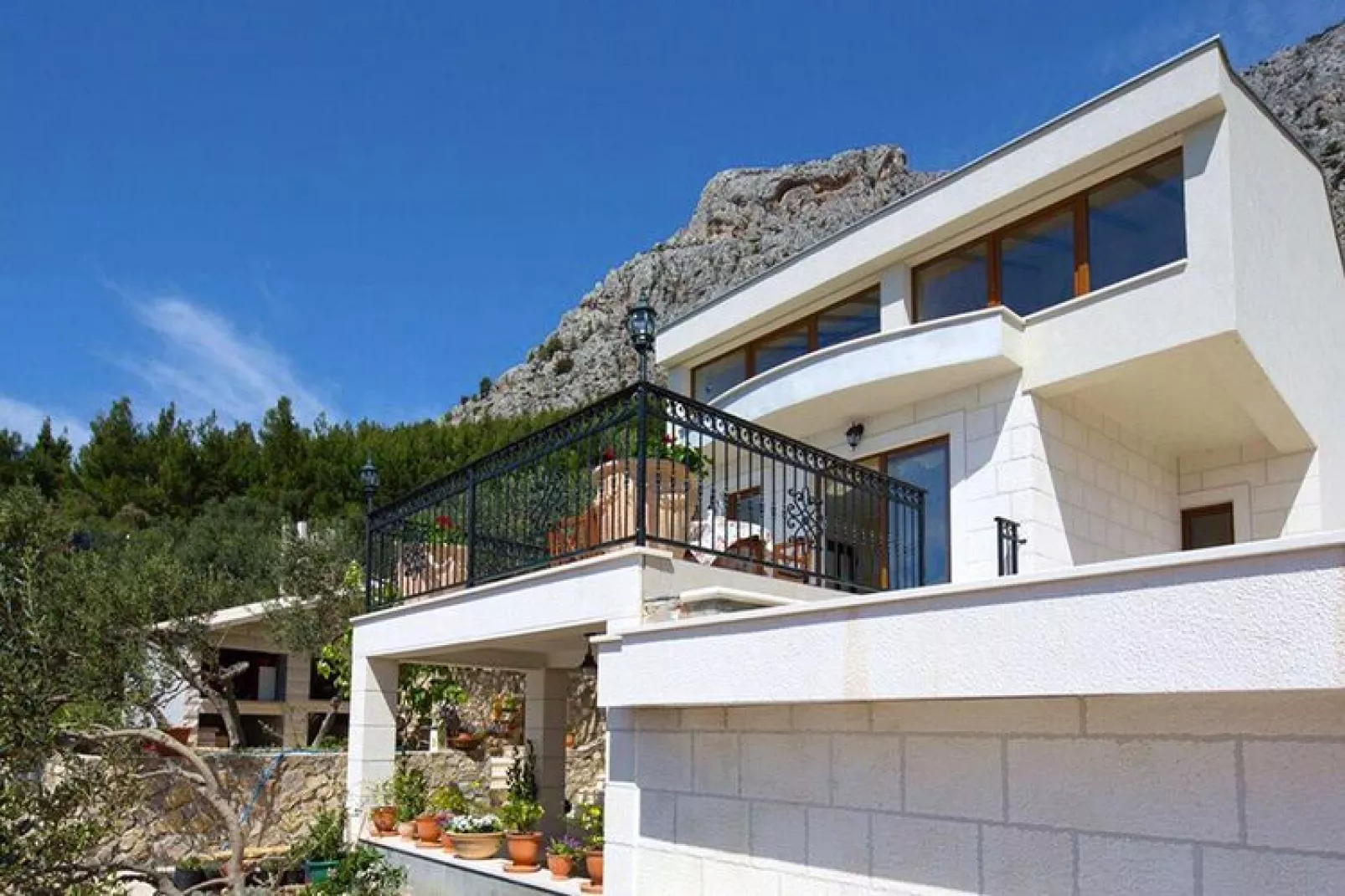 Villa Amare Makarska - E6 circa 150 qm für max 6 Pers-Exterior summer