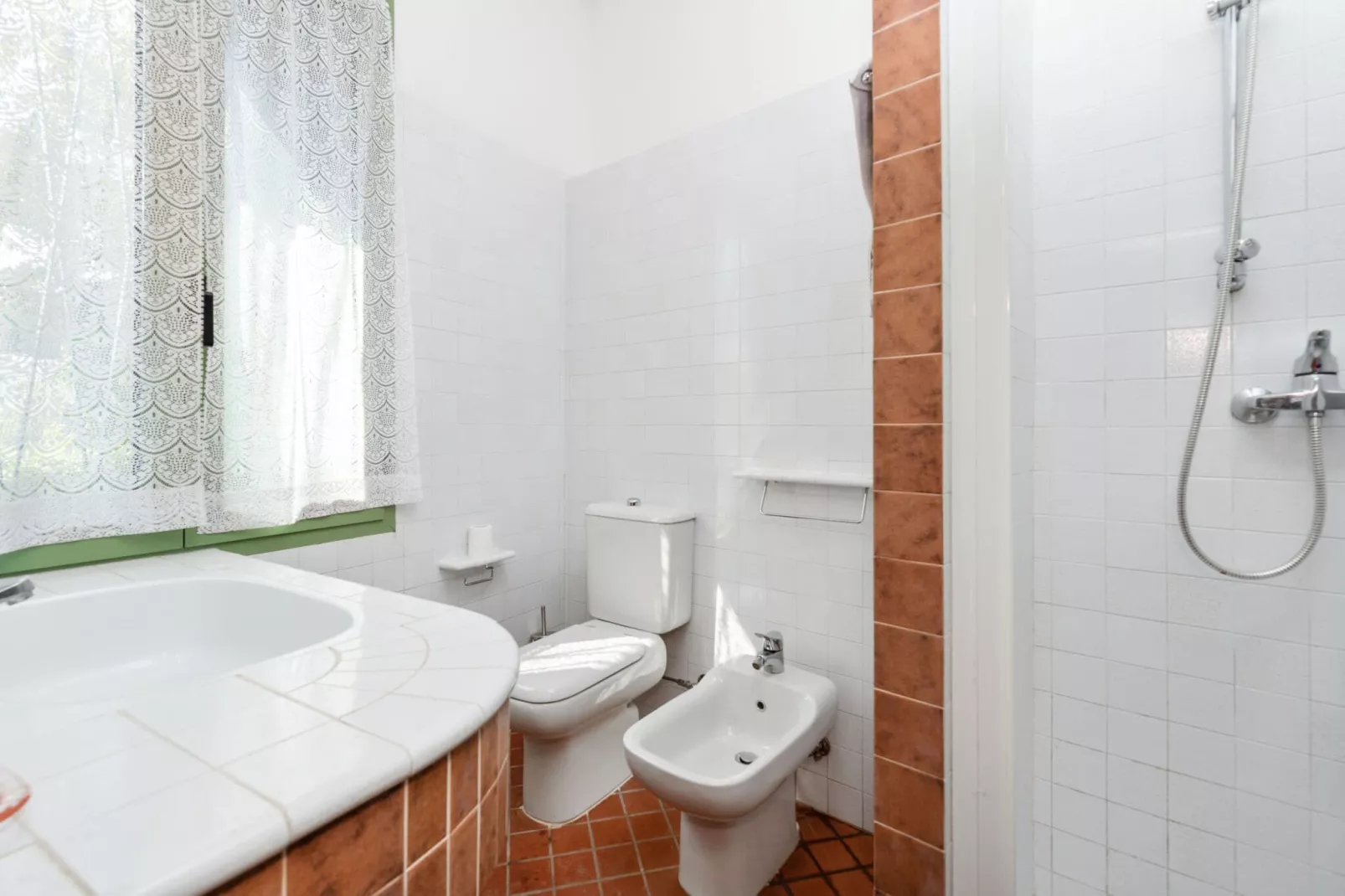Villa Fiorita Due-Bathroom
