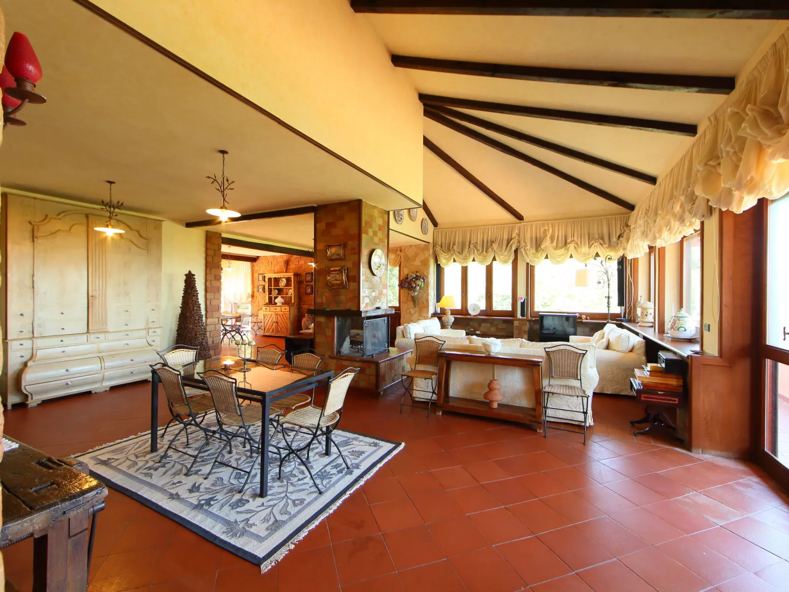 Villa Mina-Inside