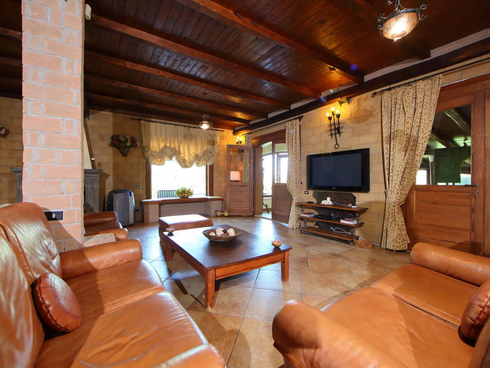 Villa Mina-Inside