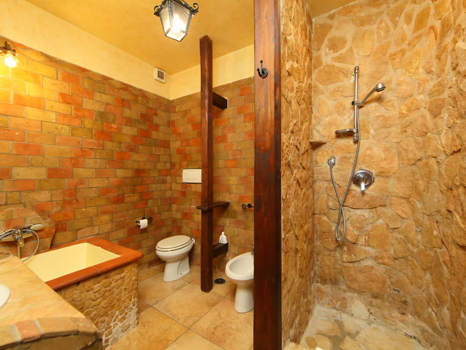 Villa Mina-Inside