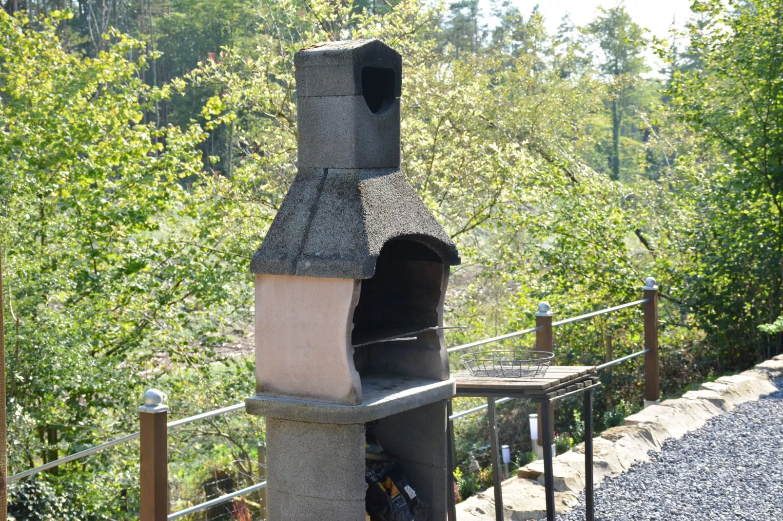 Mise Au Vert-Facilities