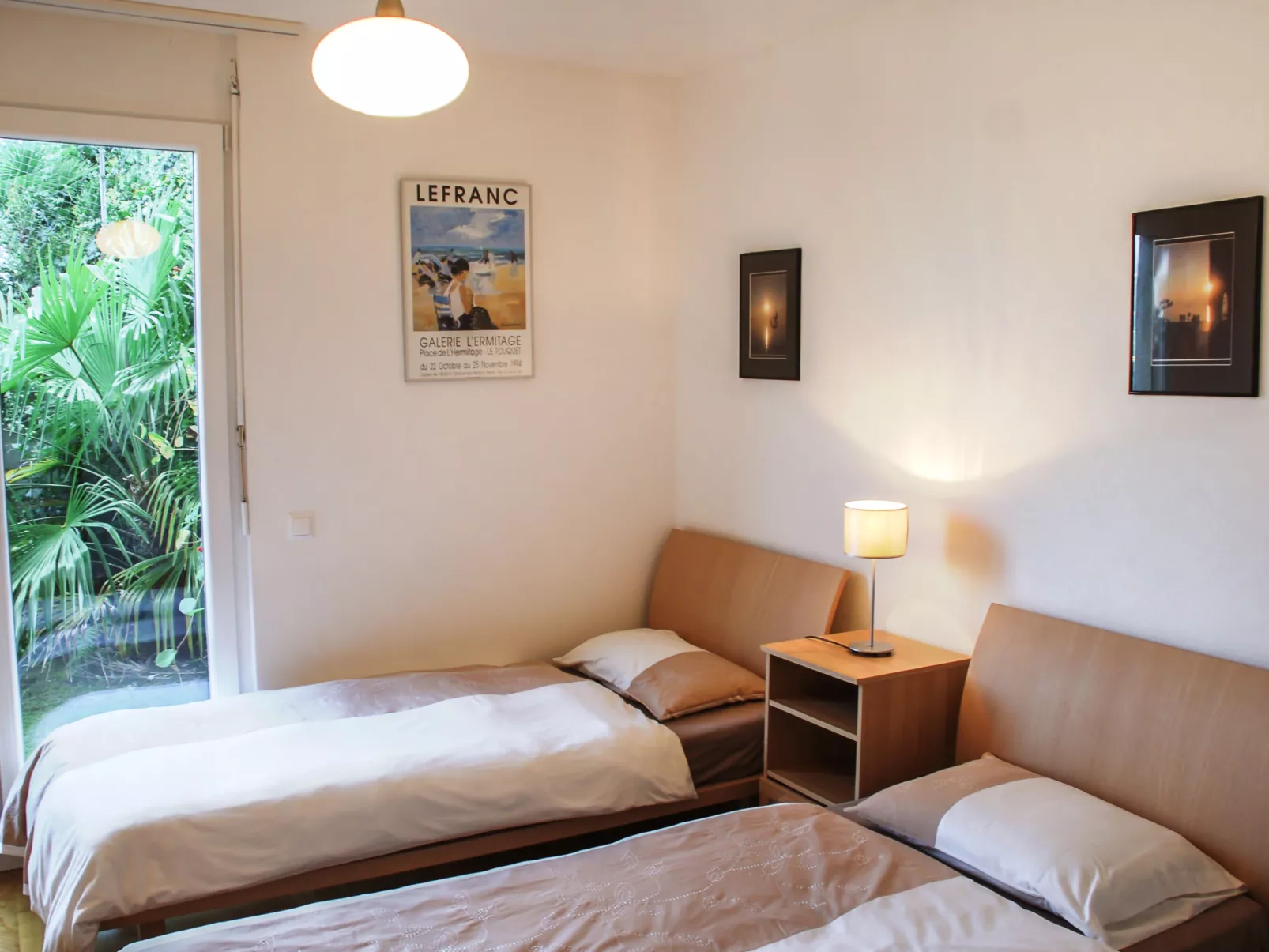 Top Lakeview-Inside
