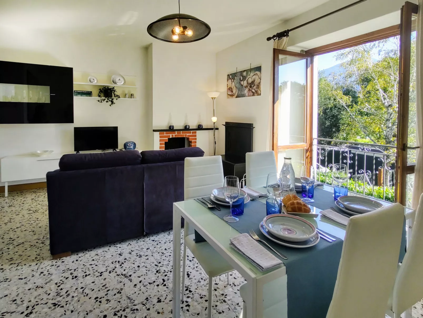 Cottage al Lago-Drinnen