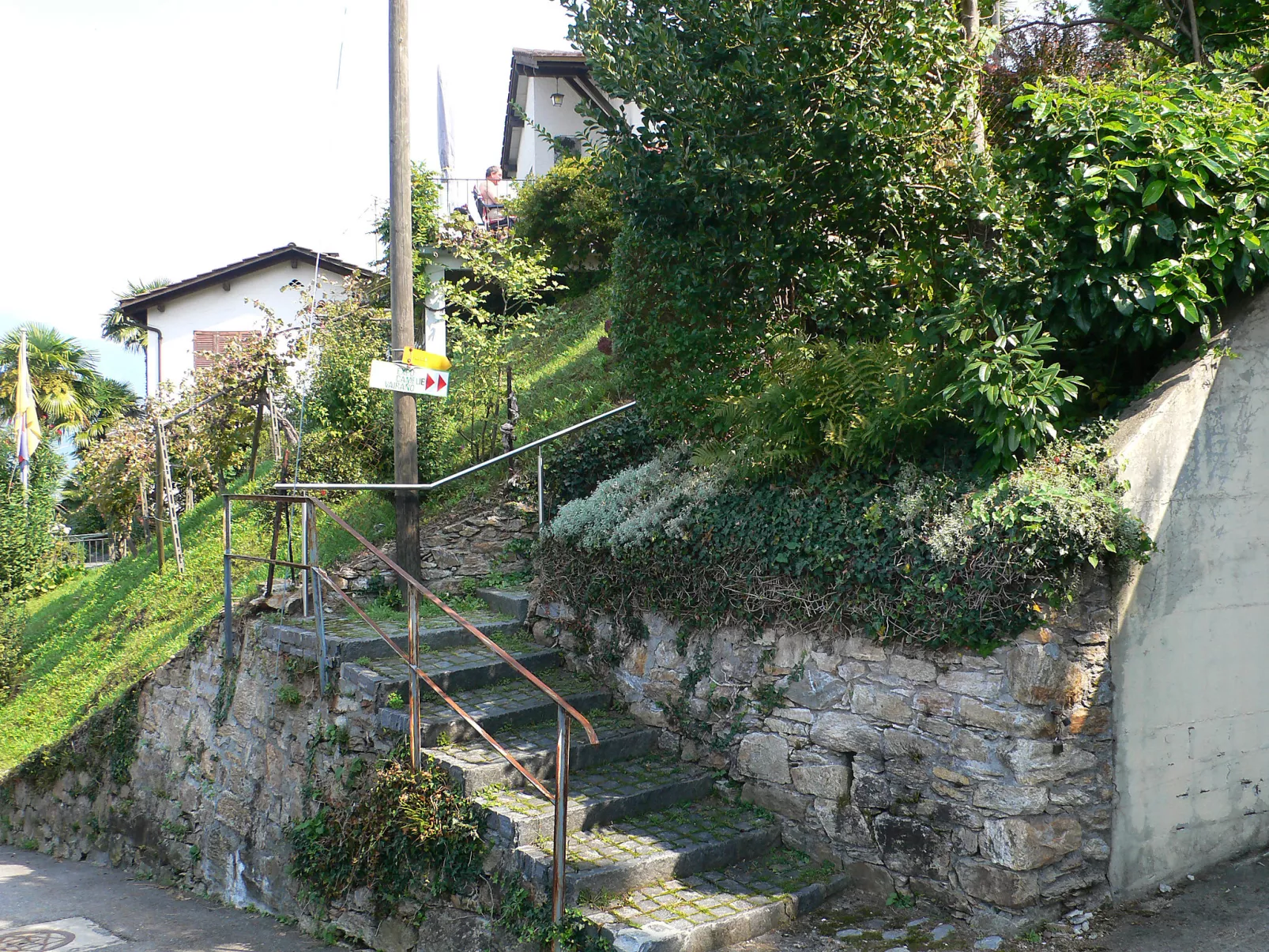 App. 2-Dehors