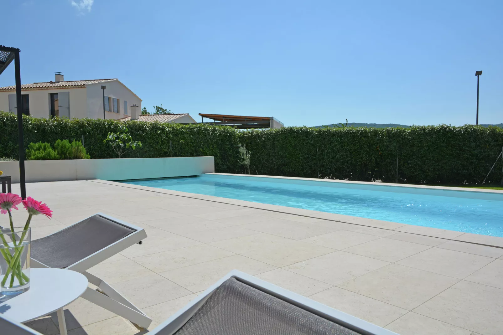 Les Collines-Pool